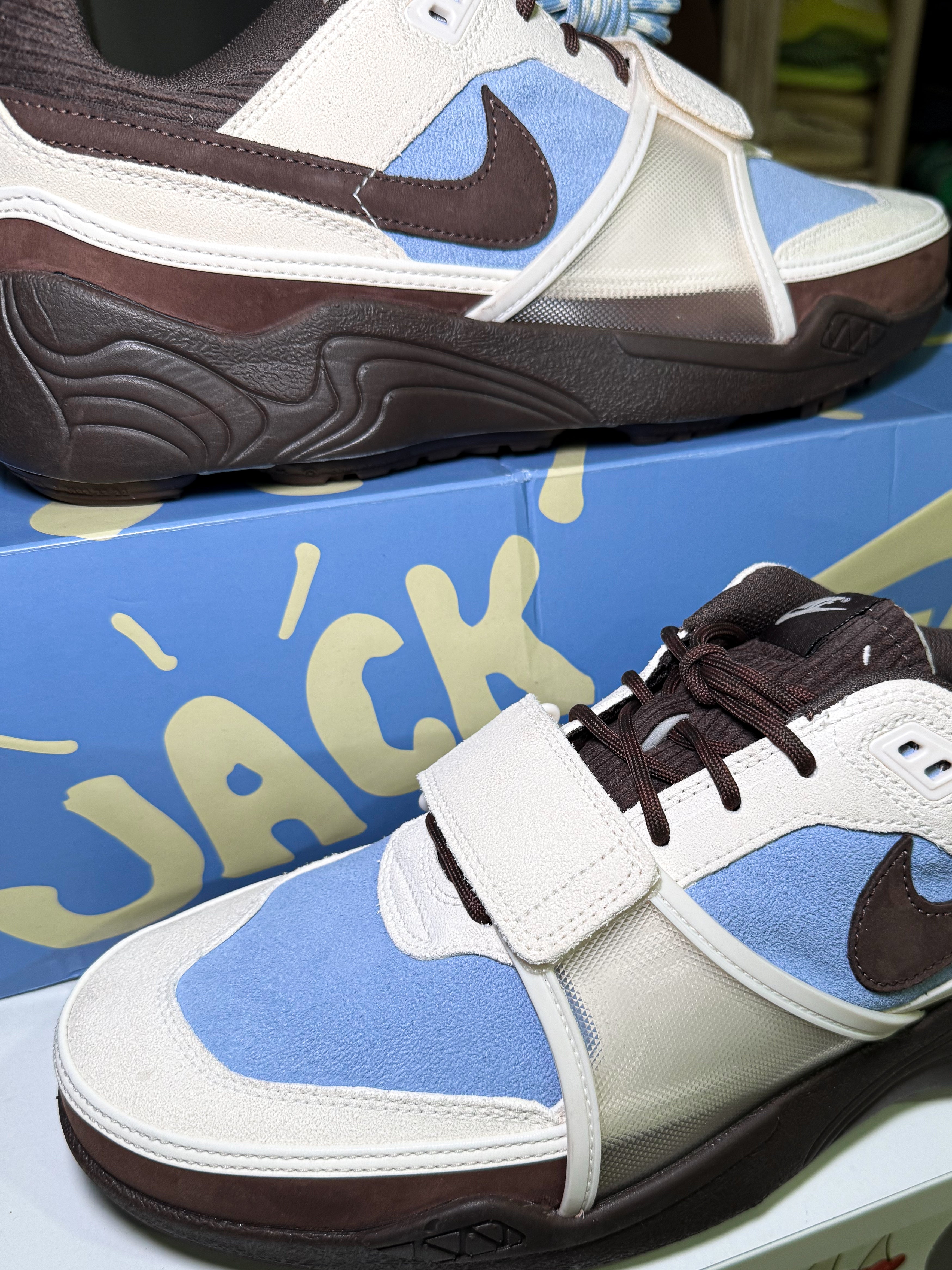 Nike Zoom Field Jaxx x Travis Scott ‘Leche Blue’ 2025 - DS
