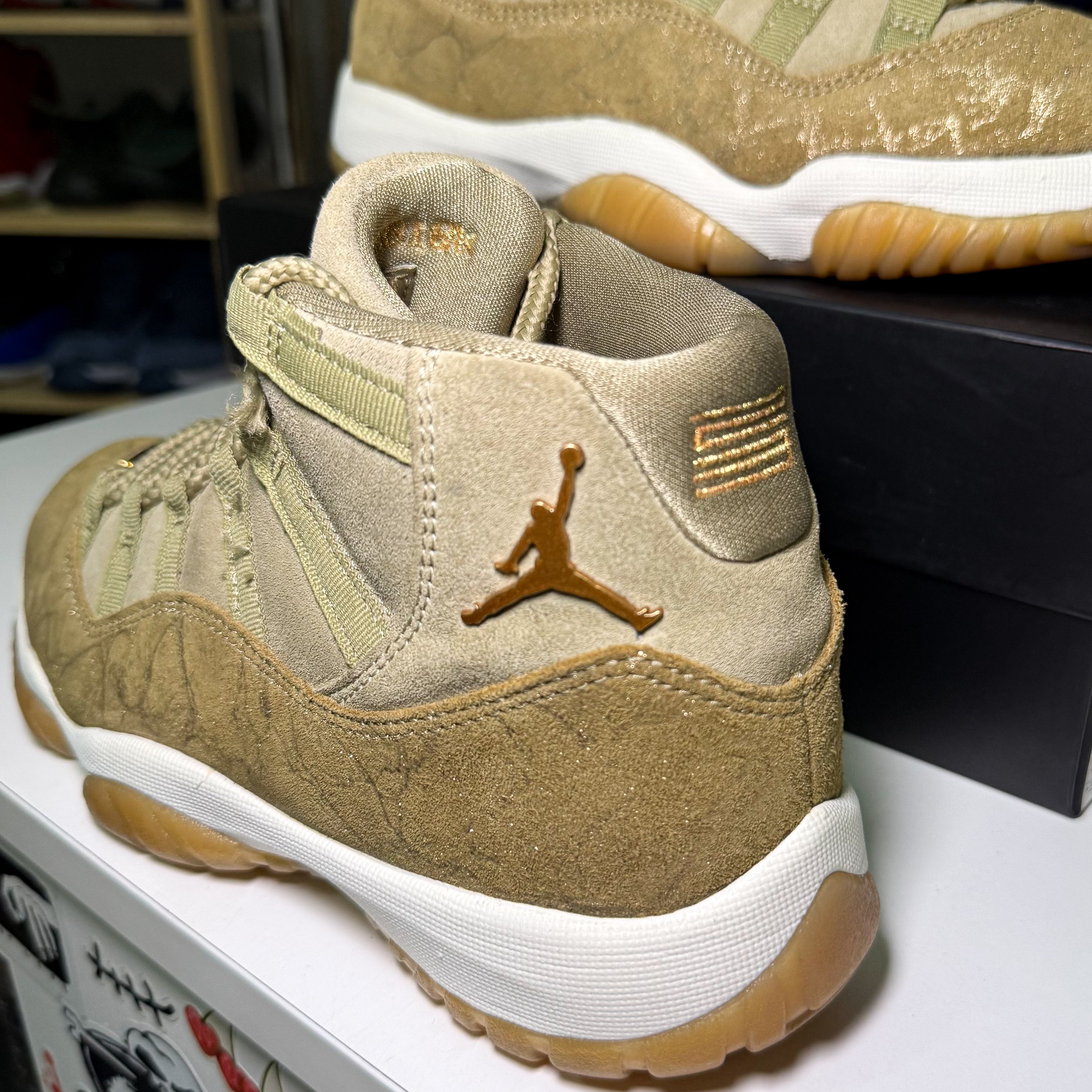 Air Jordan 11 Retro ‘Olive Lux’ W 2018 - Recondicionado