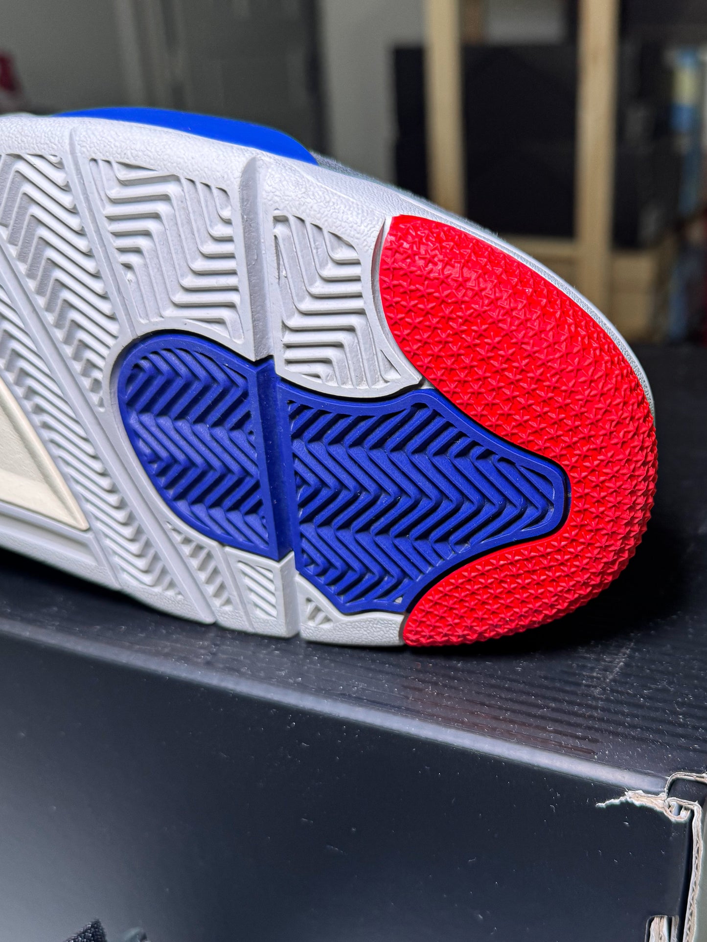 Air Jordan 4 Retro 'Rare Air' 2025 - Recondicionado