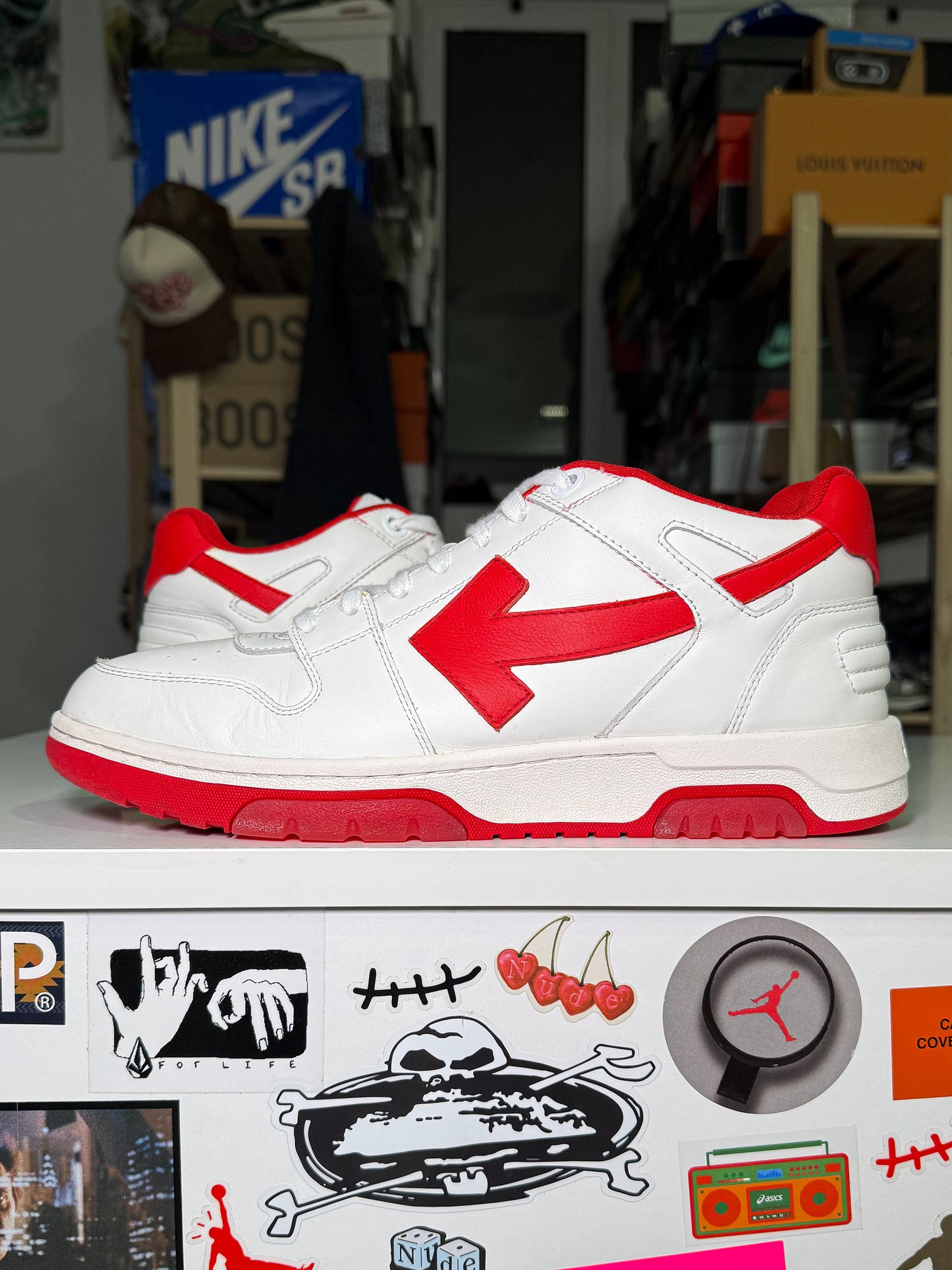 Off White Out of Office ‘White Red’ - Recondicionado
