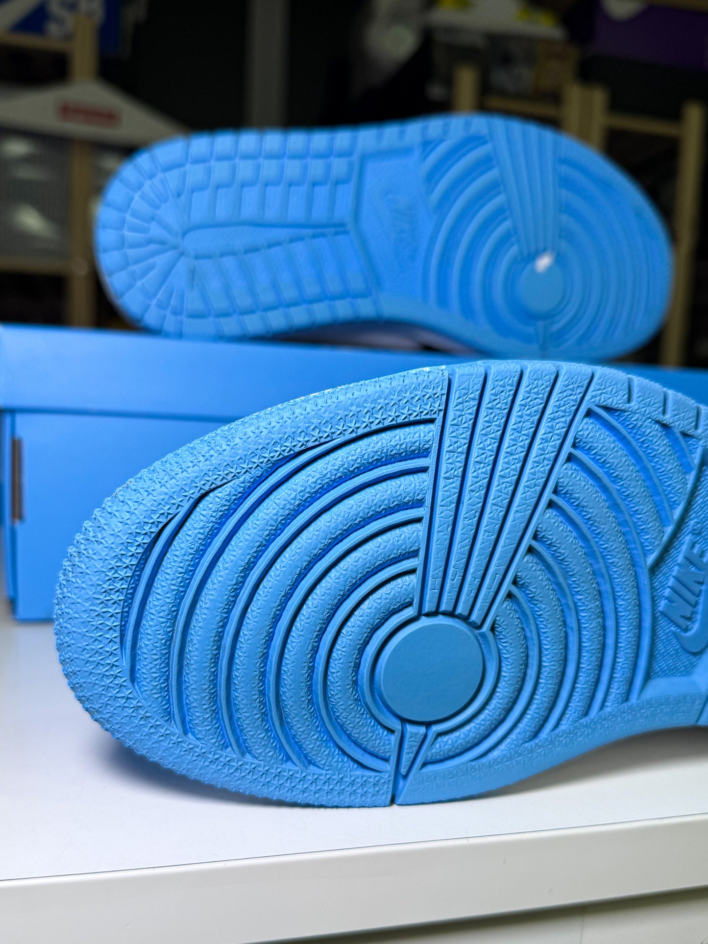 Air Jordan 1 Retro High OG ‘UNC Toe’ 2023 - Recondicionado