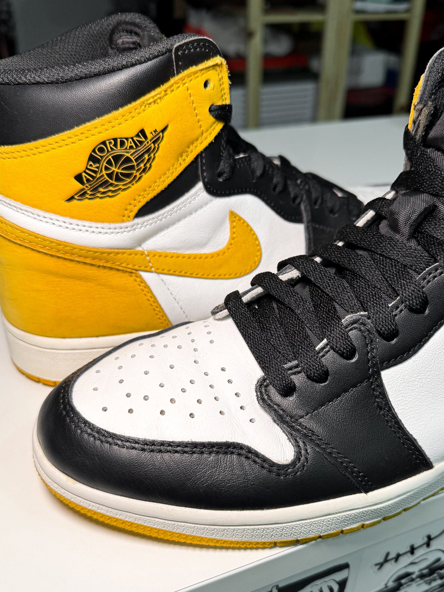 Air Jordan 1 Retro High OG ‘Best Hand in the Game - Yellow Ochre’ 2018 - Recondicionado