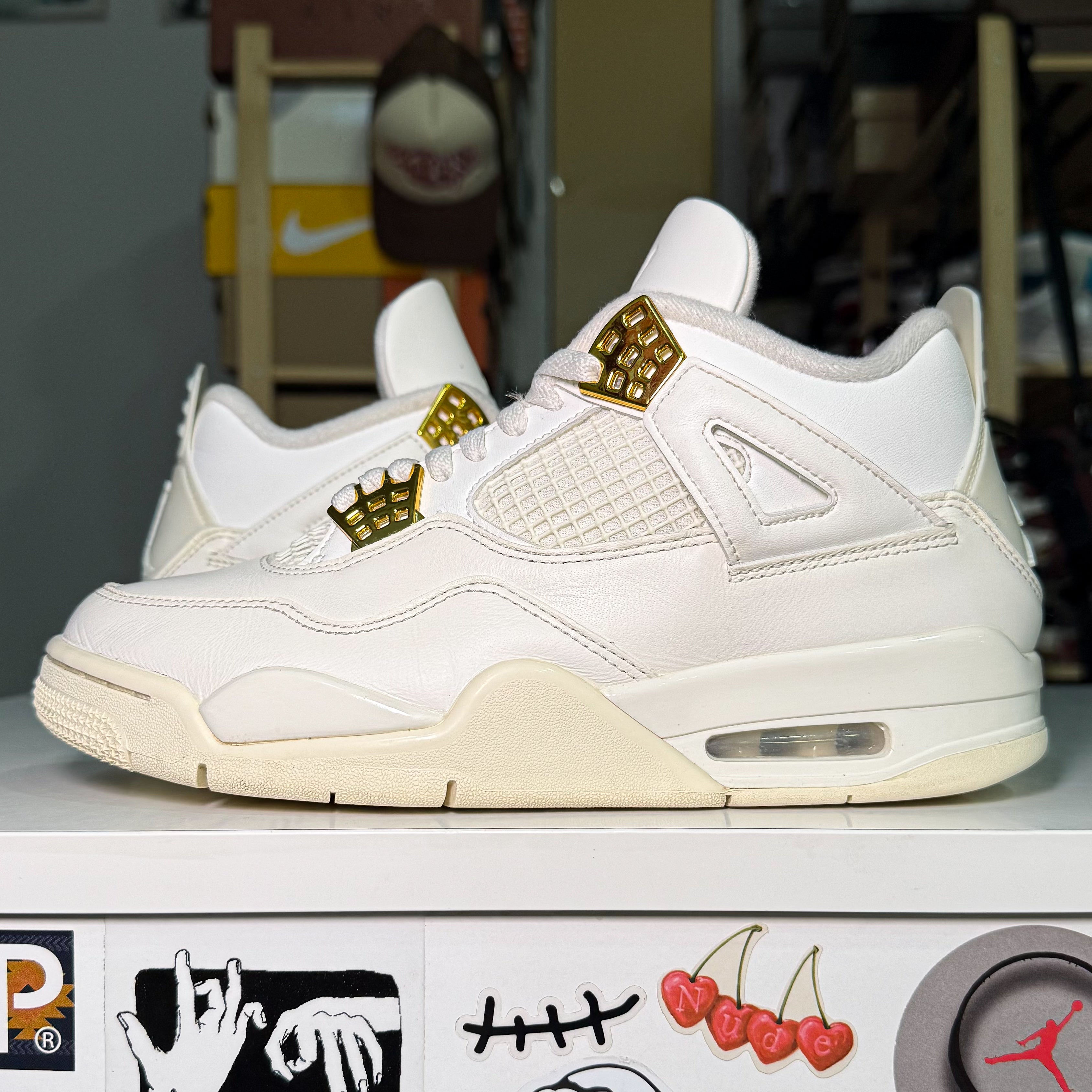 Air Jordan 4 Retro 'Metallic Gold’ W 2023 - Recondicionado