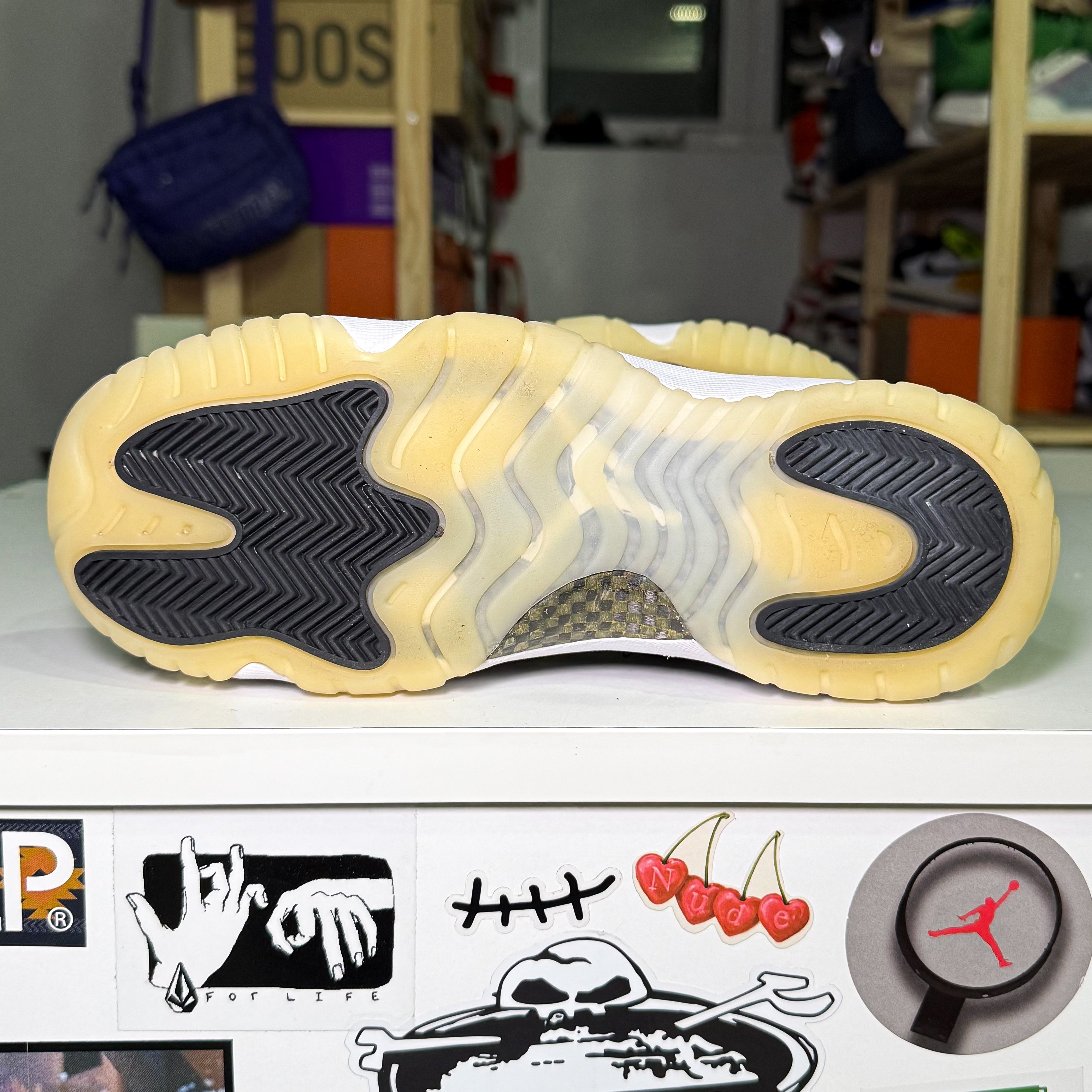 Air Jordan 11 Retro ‘Gratitude’ GS 2023 - Recondicionado