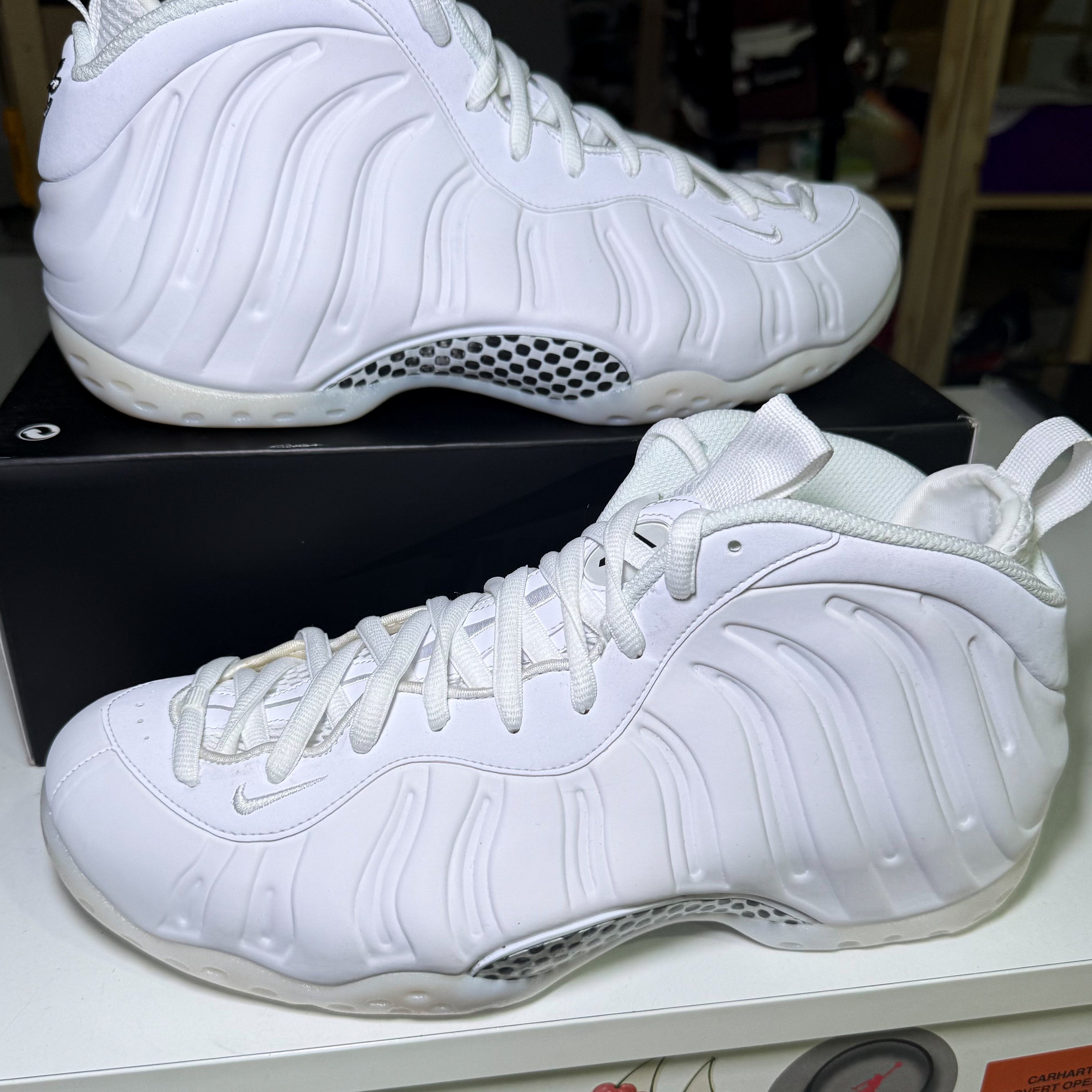 Nike Air Foamposite One ‘Triple White’ 2025 - DS