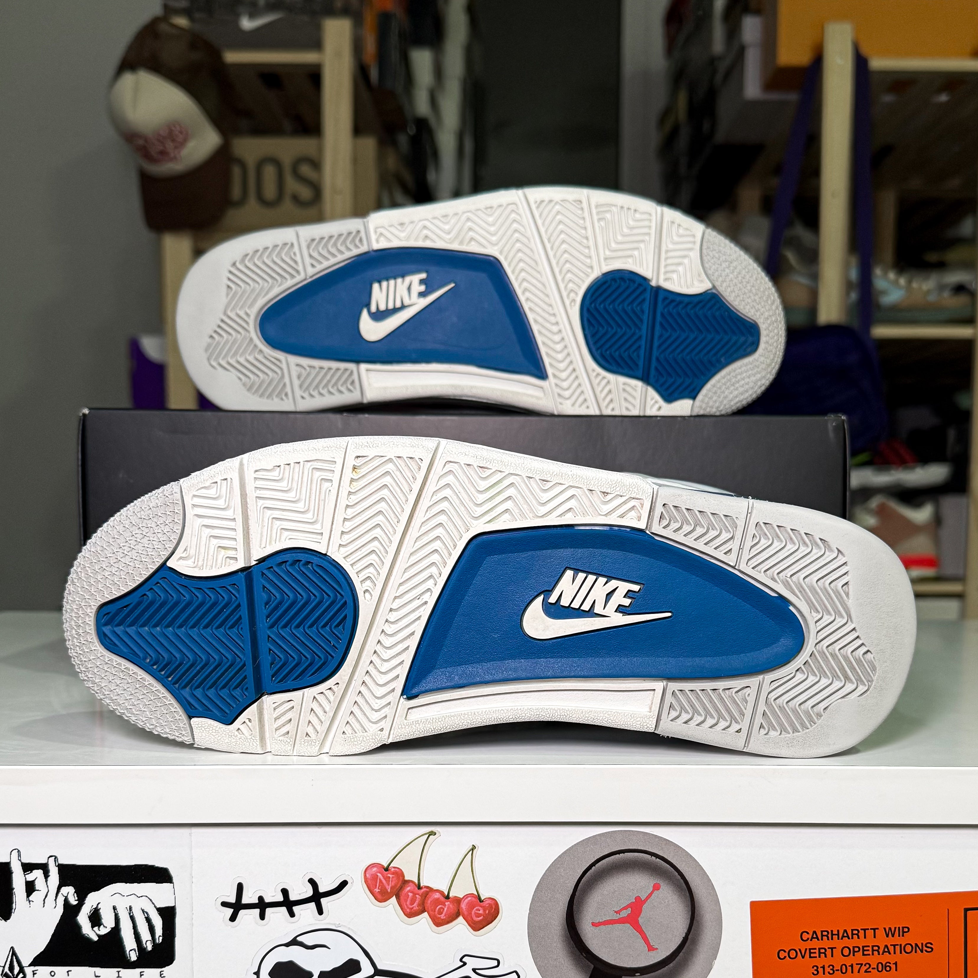 Air Jordan 4 Retro 'Military Blue’ 2024 - Recondicionado