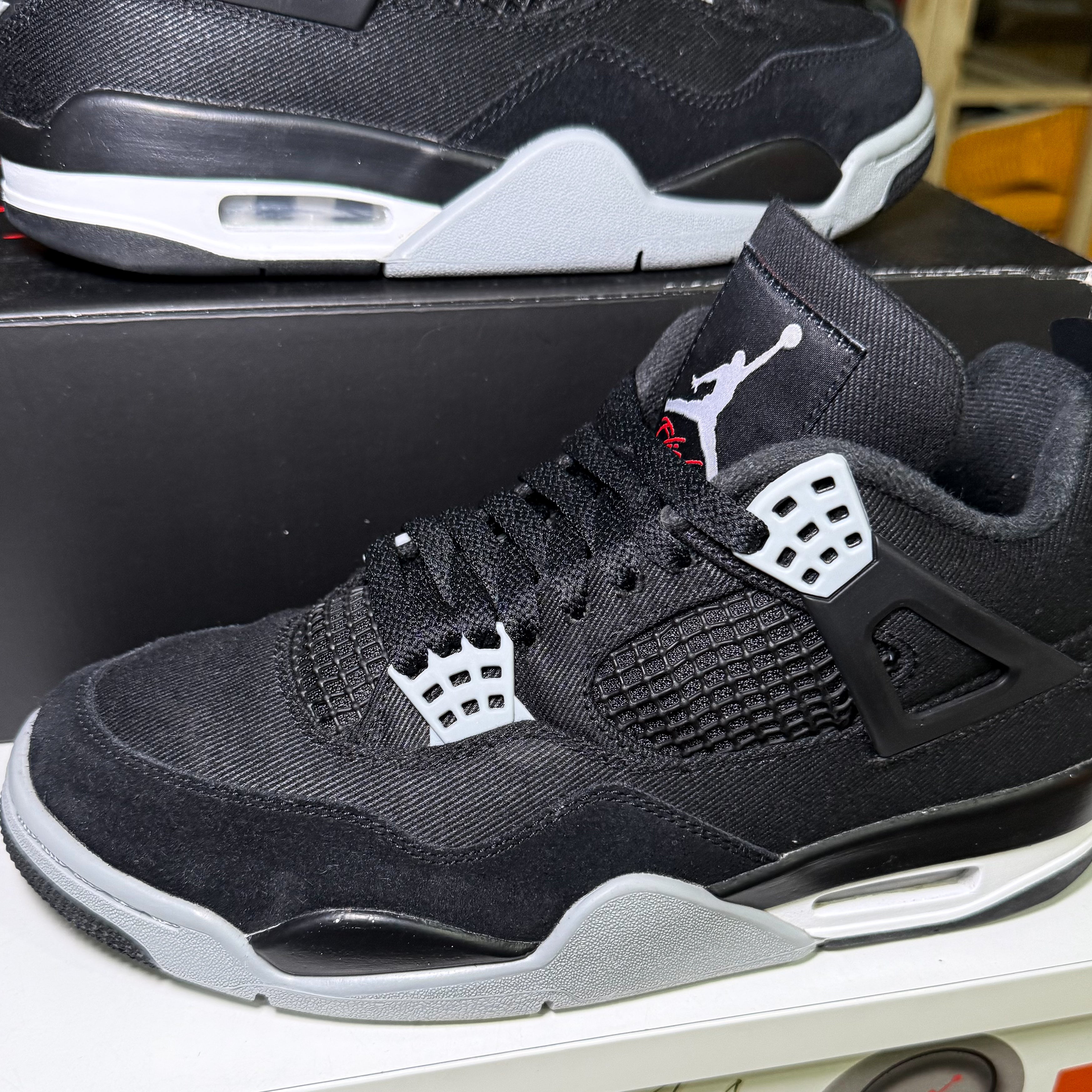 Air Jordan 4 Retro 'Black Canvas' 2022 - Recondicionado
