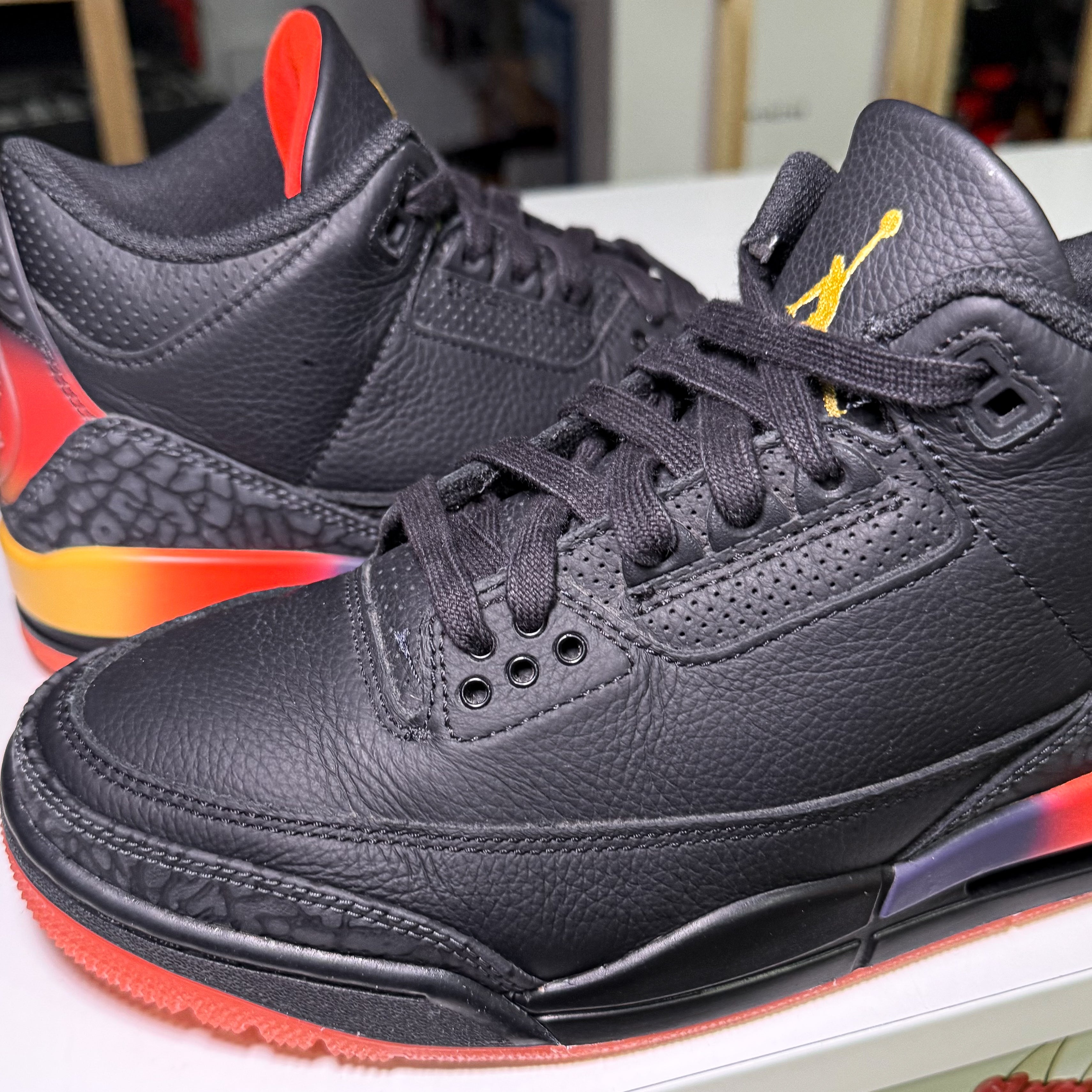 Air Jordan 3 Retro x J Balvin ‘Rio’ 2024 - Recondicionado