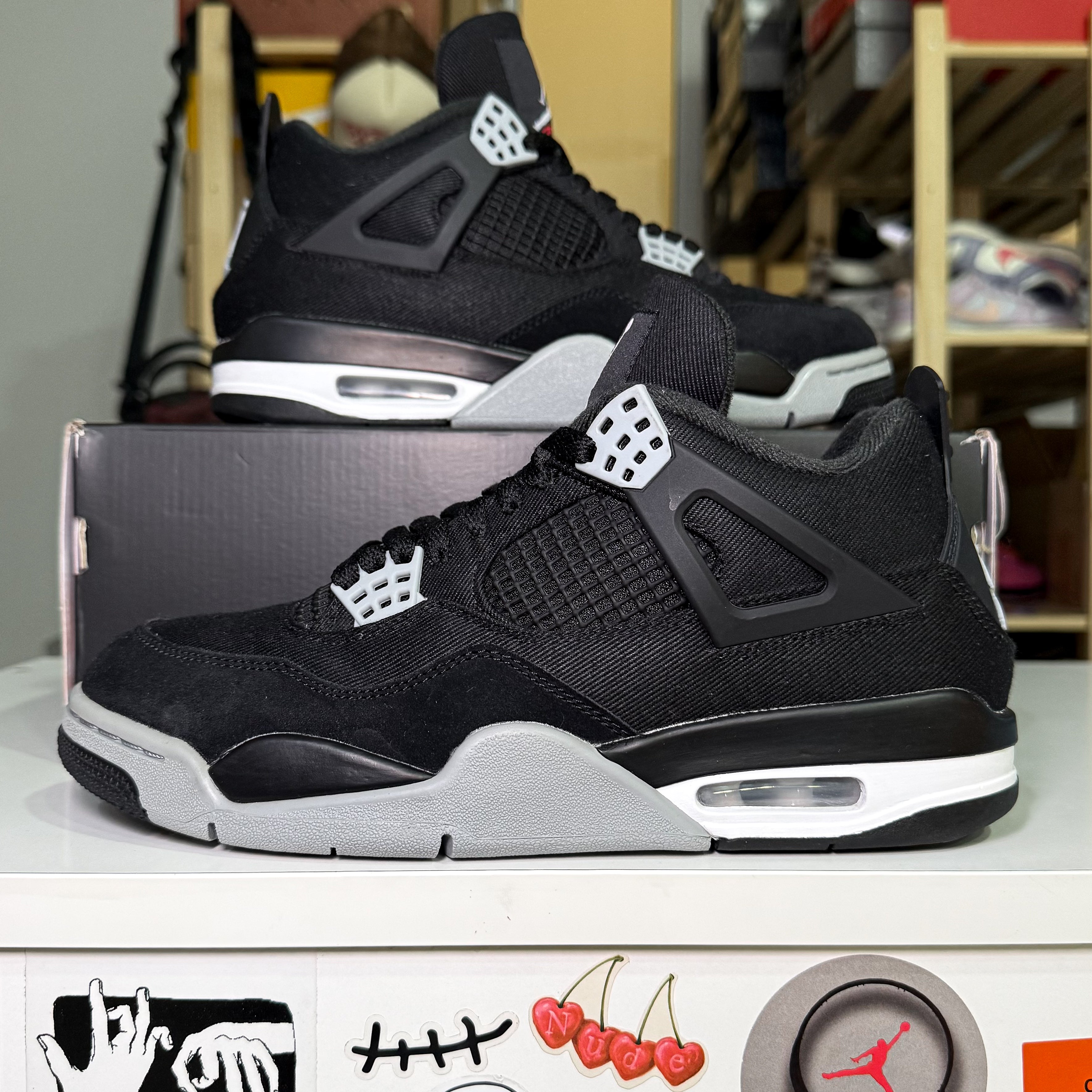 Air Jordan 4 Retro 'Black Canvas' 2022 - Recondicionado