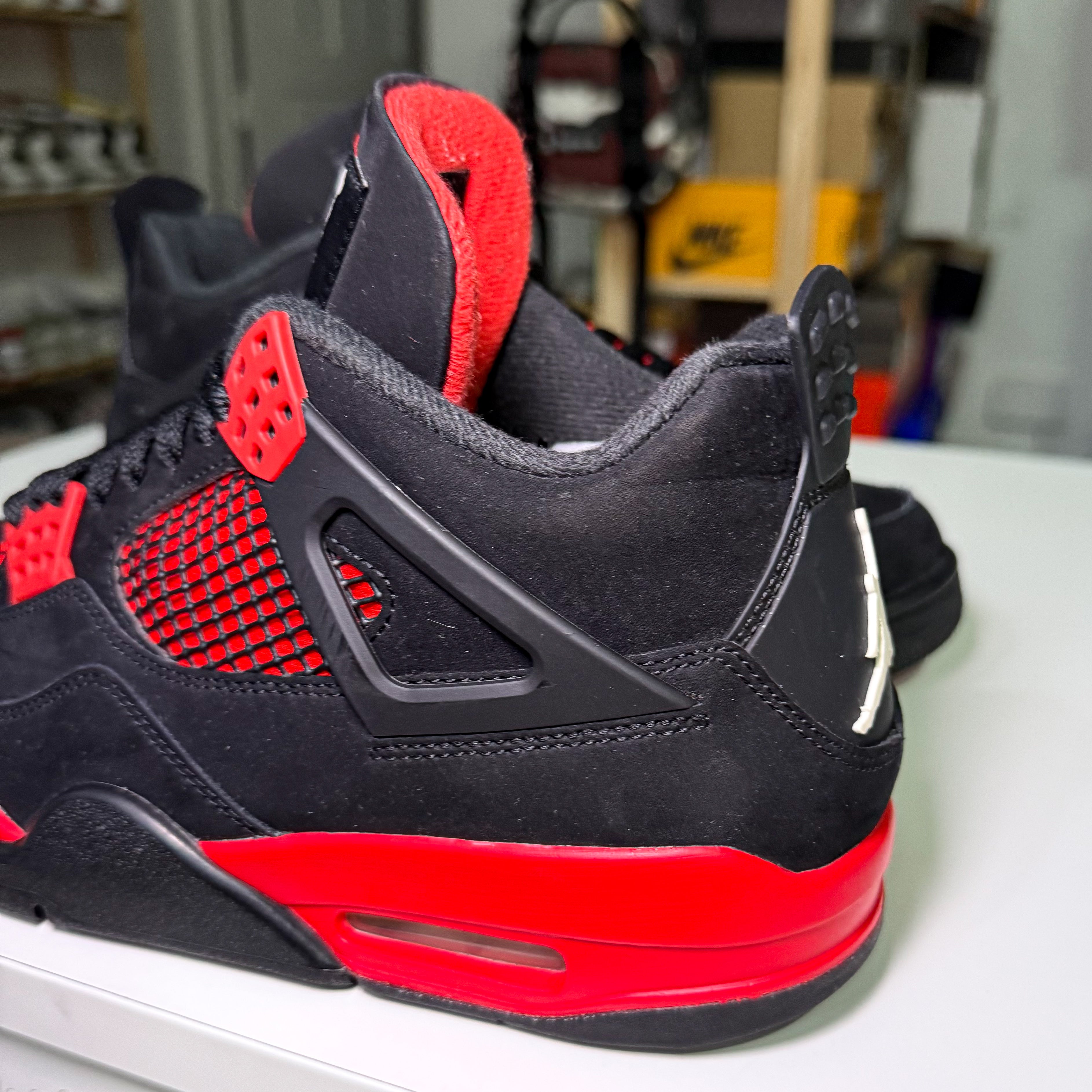 Air Jordan 4 Retro 'Red Thunder' 2022 - Recondicionado
