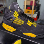 Air Jordan 4 Retro 'Thunder' 2023 - Recondicionado
