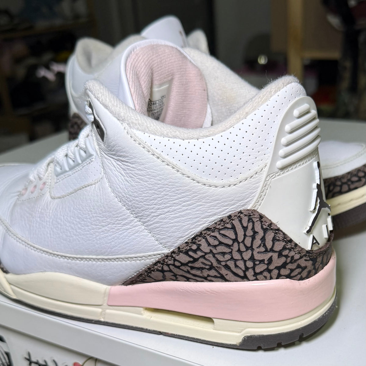 Air Jordan 3 Retro ‘Neapolitan’ W 2022 - Recondicionado