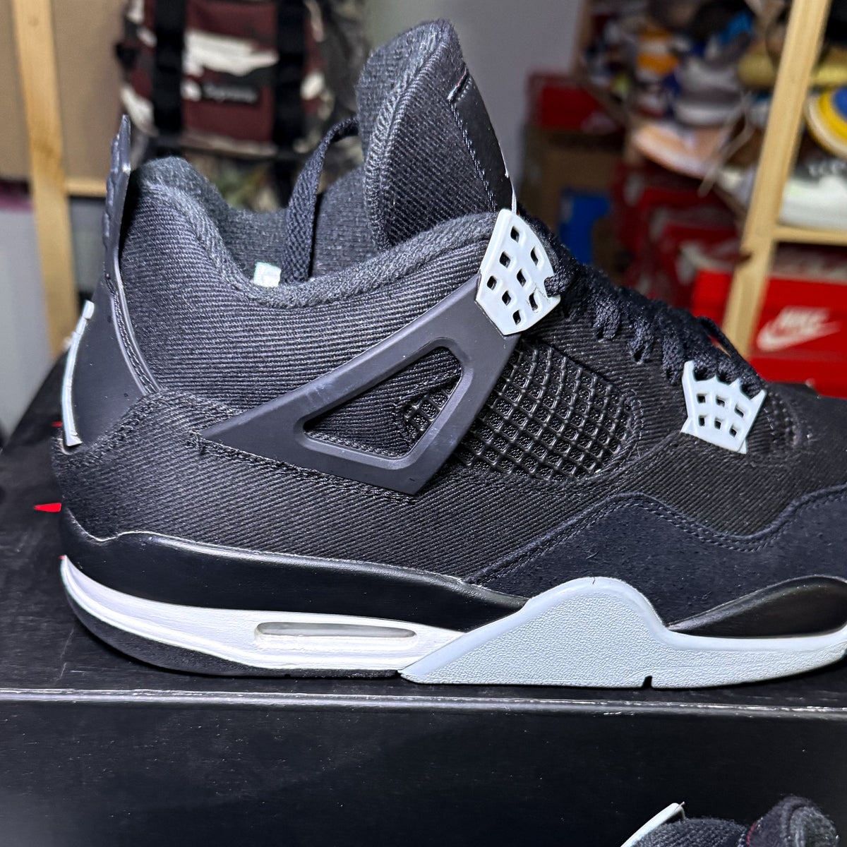 Air Jordan 4 Retro 'Black Canvas' 2022 - Recondicionado