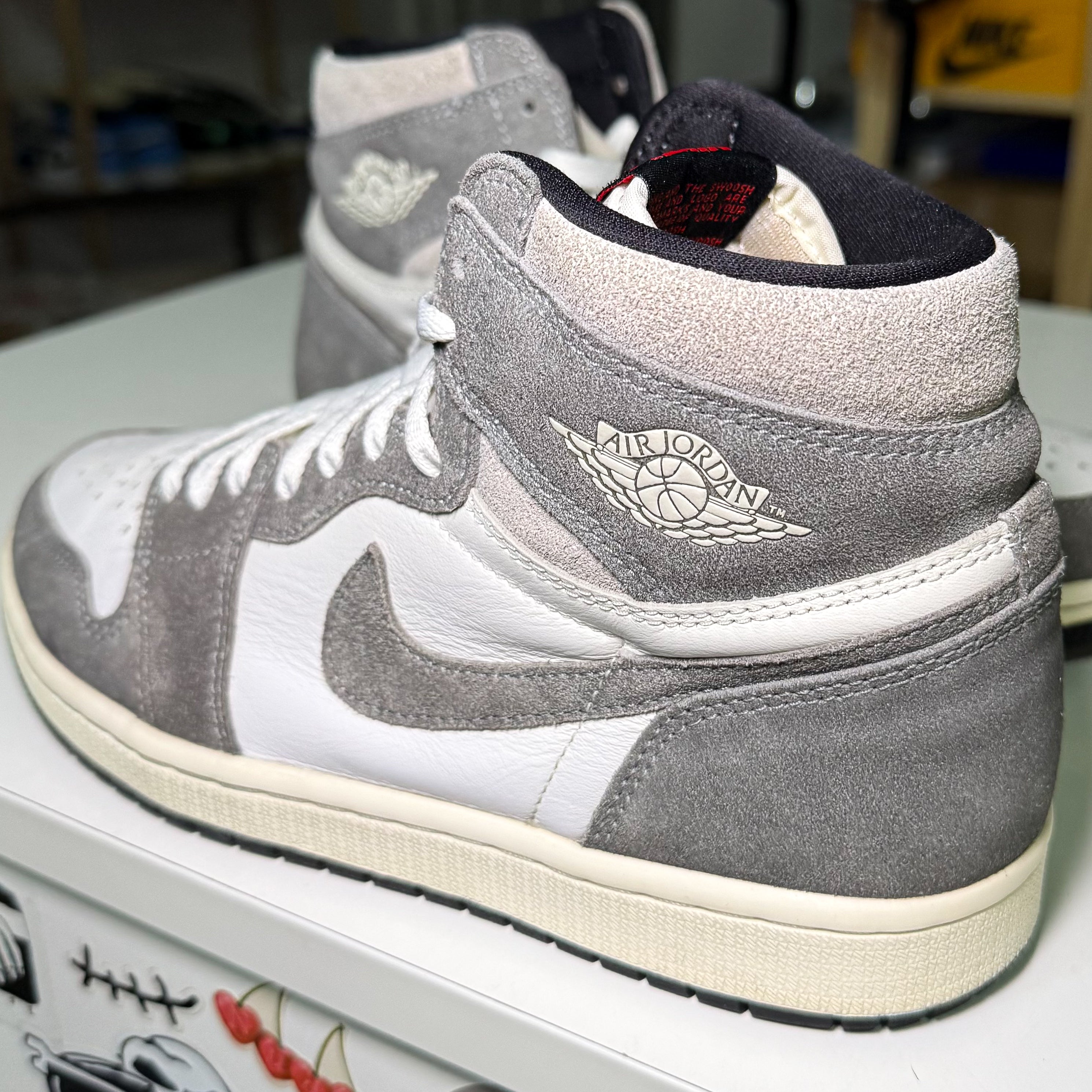 Air Jordan 1 Retro High OG ‘Washed Black’ 2023 - Recondicionado