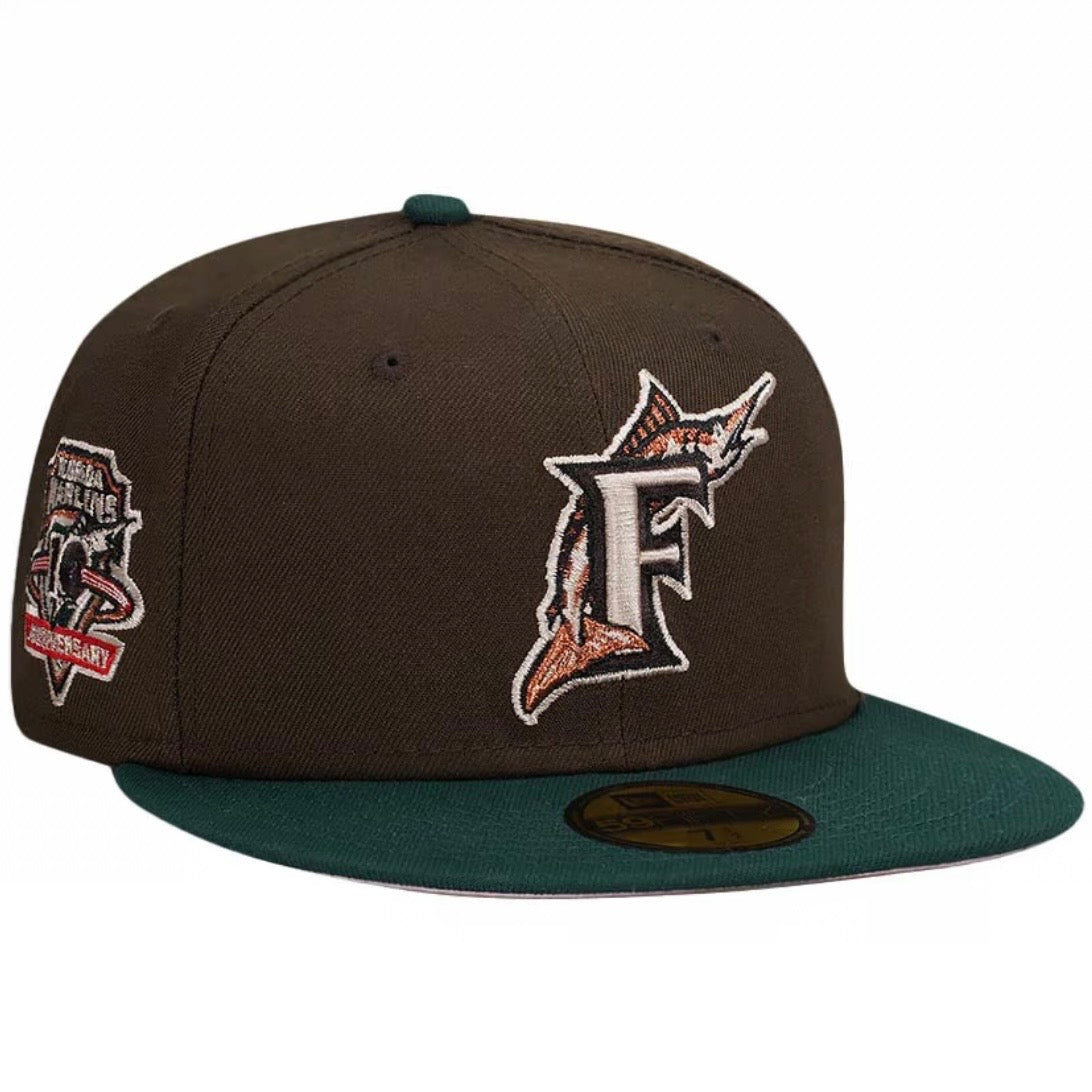 New Era 59Fifty Florida Marlins 10th Anniversary Forrest Pink Two Tone Edition Fitted Cap