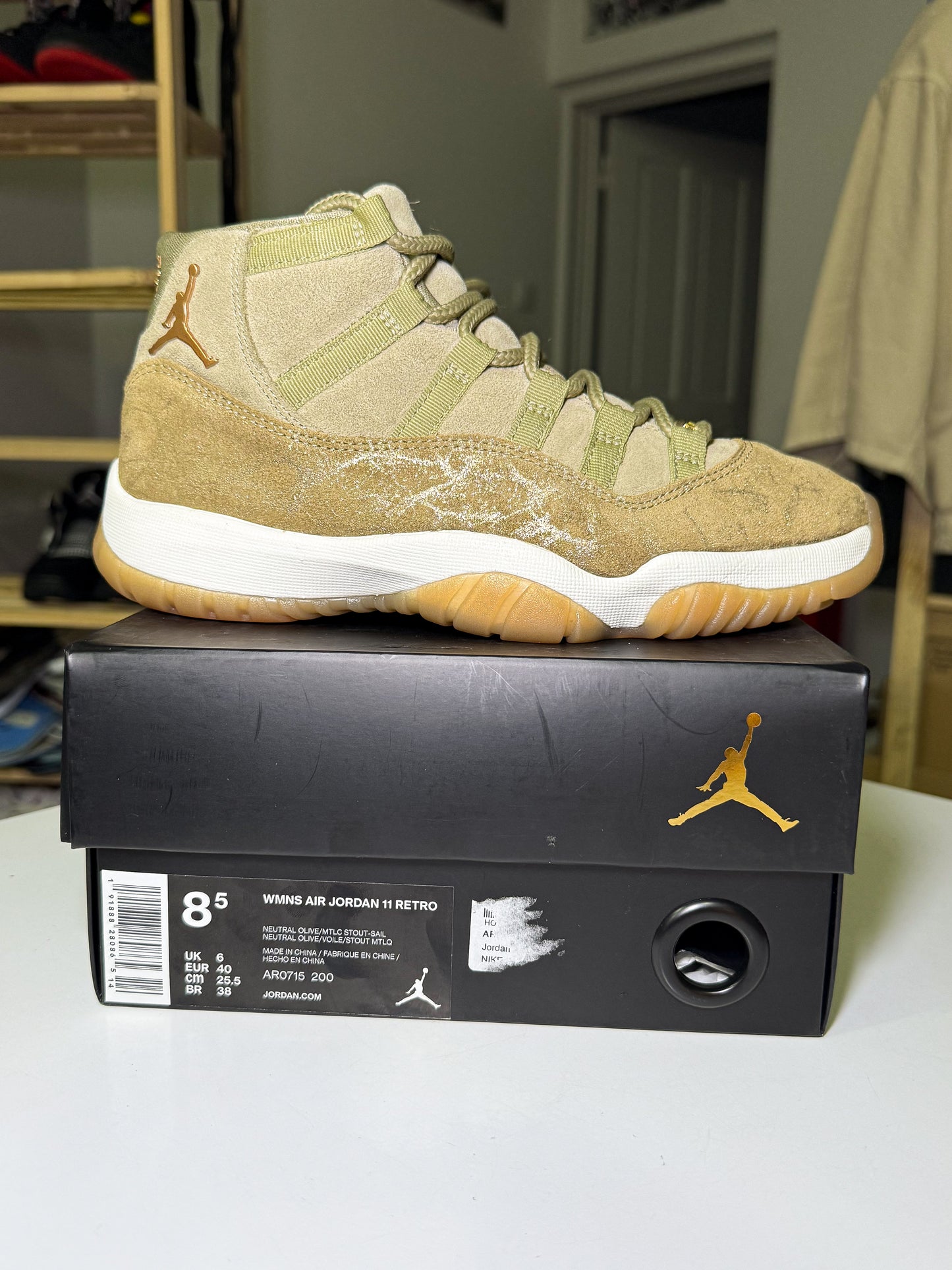 Air Jordan 11 Retro ‘Olive Lux’ W 2018 - Recondicionado