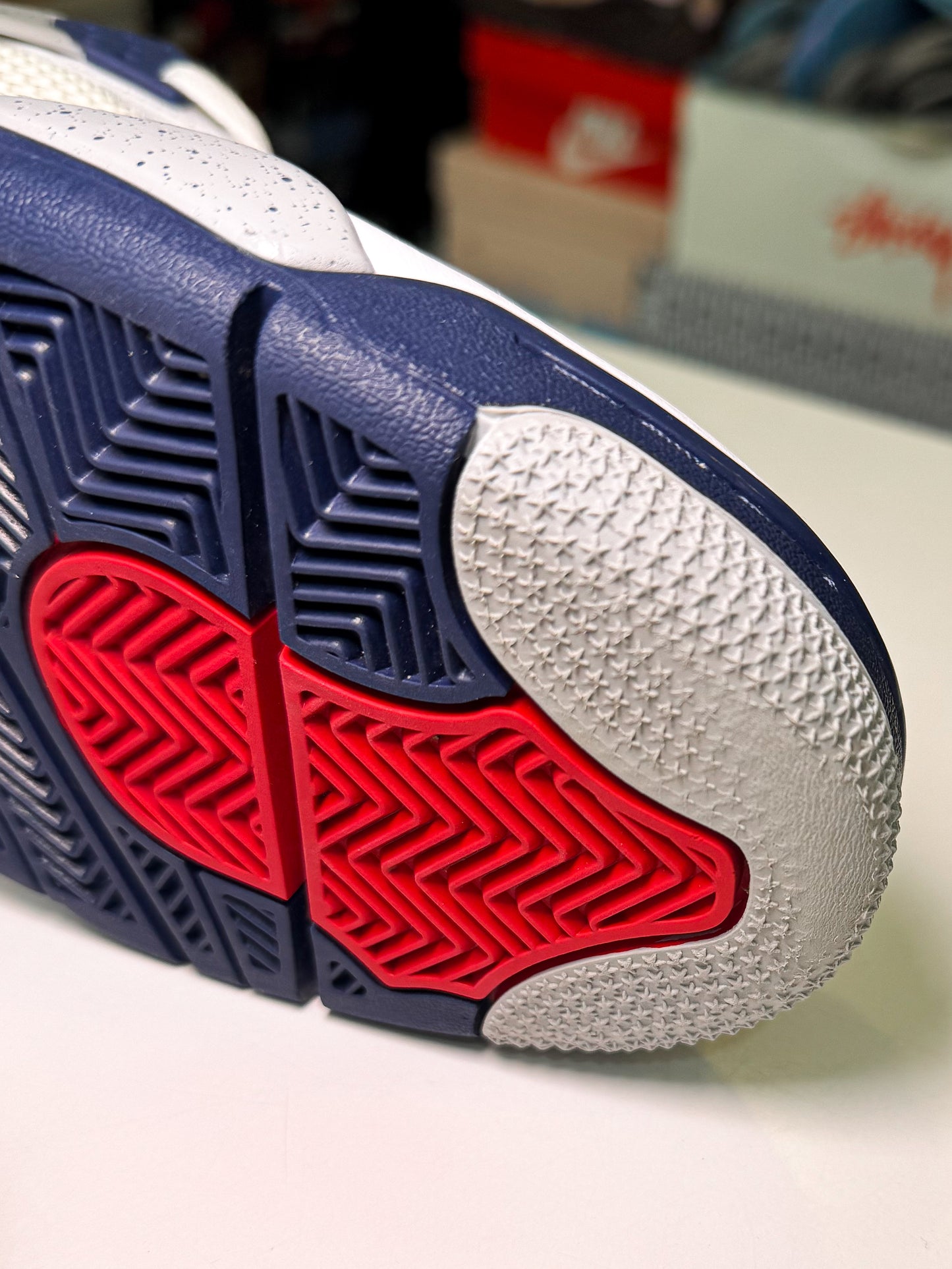 Air Jordan 4 Retro 'Midnight Navy’ 2022 - Recondicionado