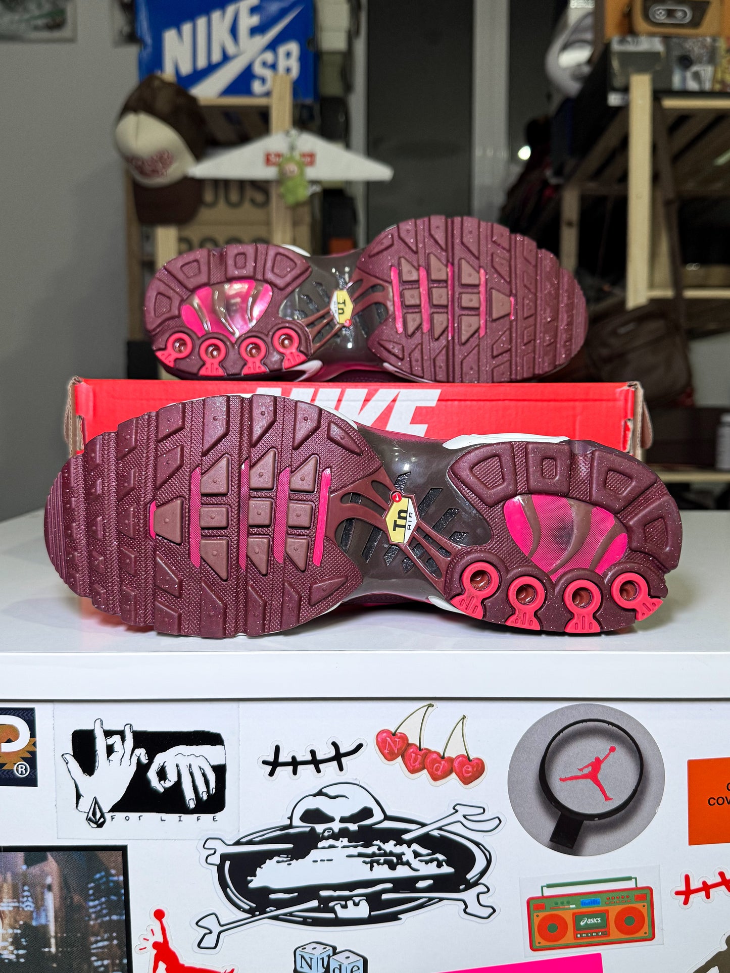Nike Air Max TN Plus ‘Burgundy Crush’ W 2024 - DS