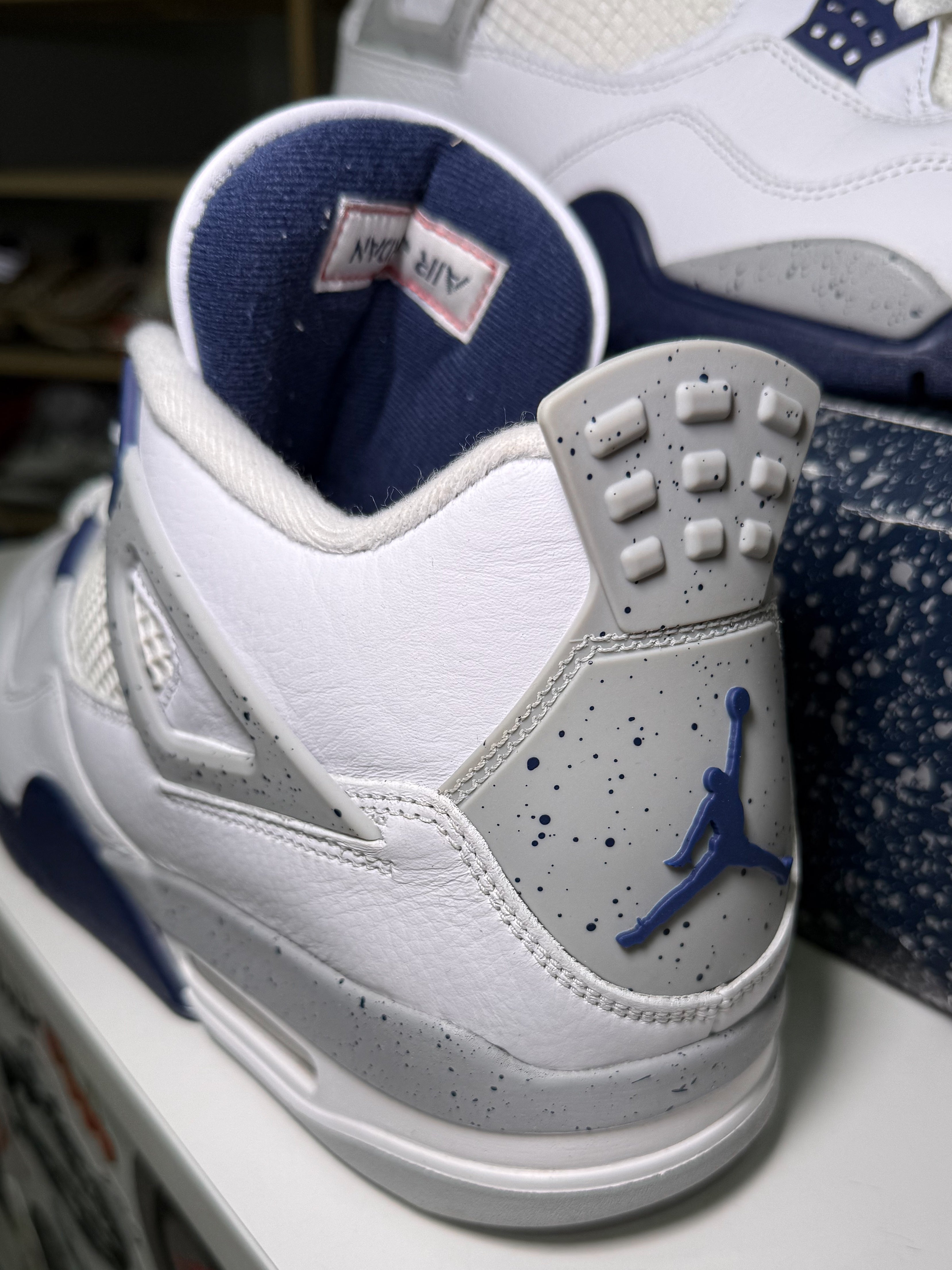 Air Jordan 4 Retro 'Midnight Navy’ 2022 - Recondicionado