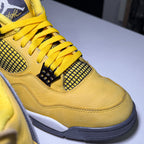Air Jordan 4 Retro ‘Lightning’ 2021 - Recondicionado