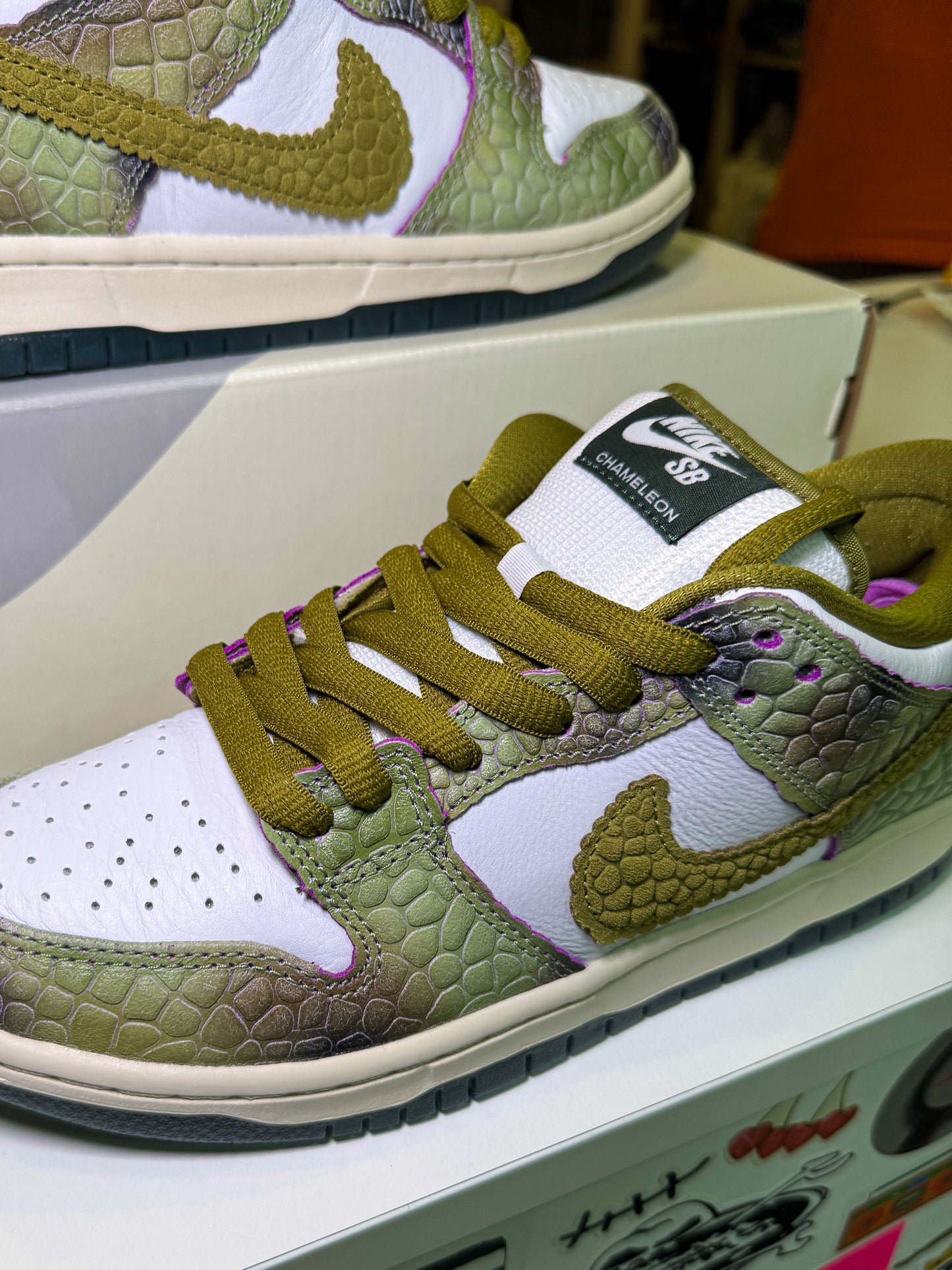 Nike SB Dunk Low x Alexis Sablone ‘Chameleon’ 2024 - VNDS