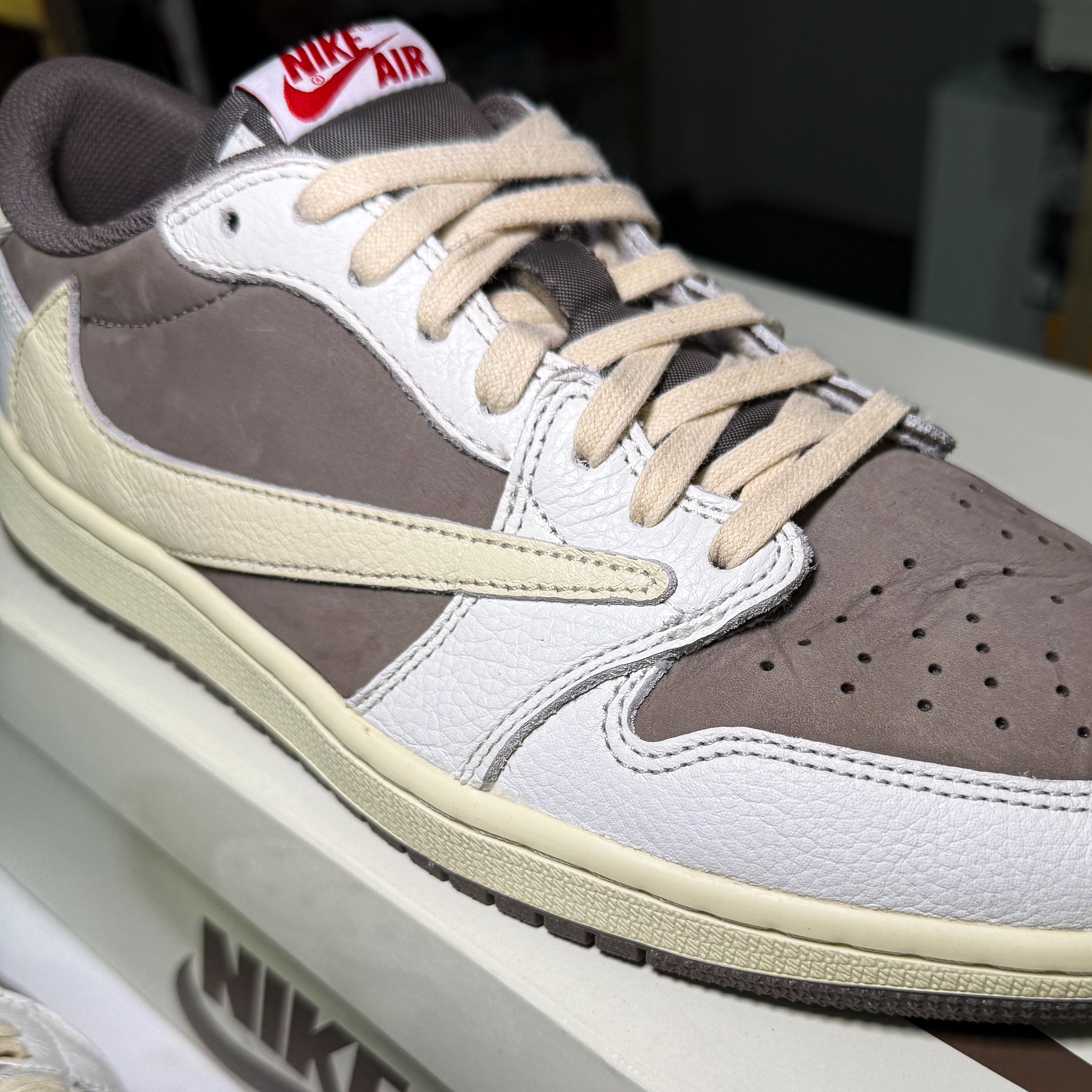 Air Jordan 1 Retro Low OG SP x Travis Scott ‘Reverse Mocha’ 2022 - Recondicionado