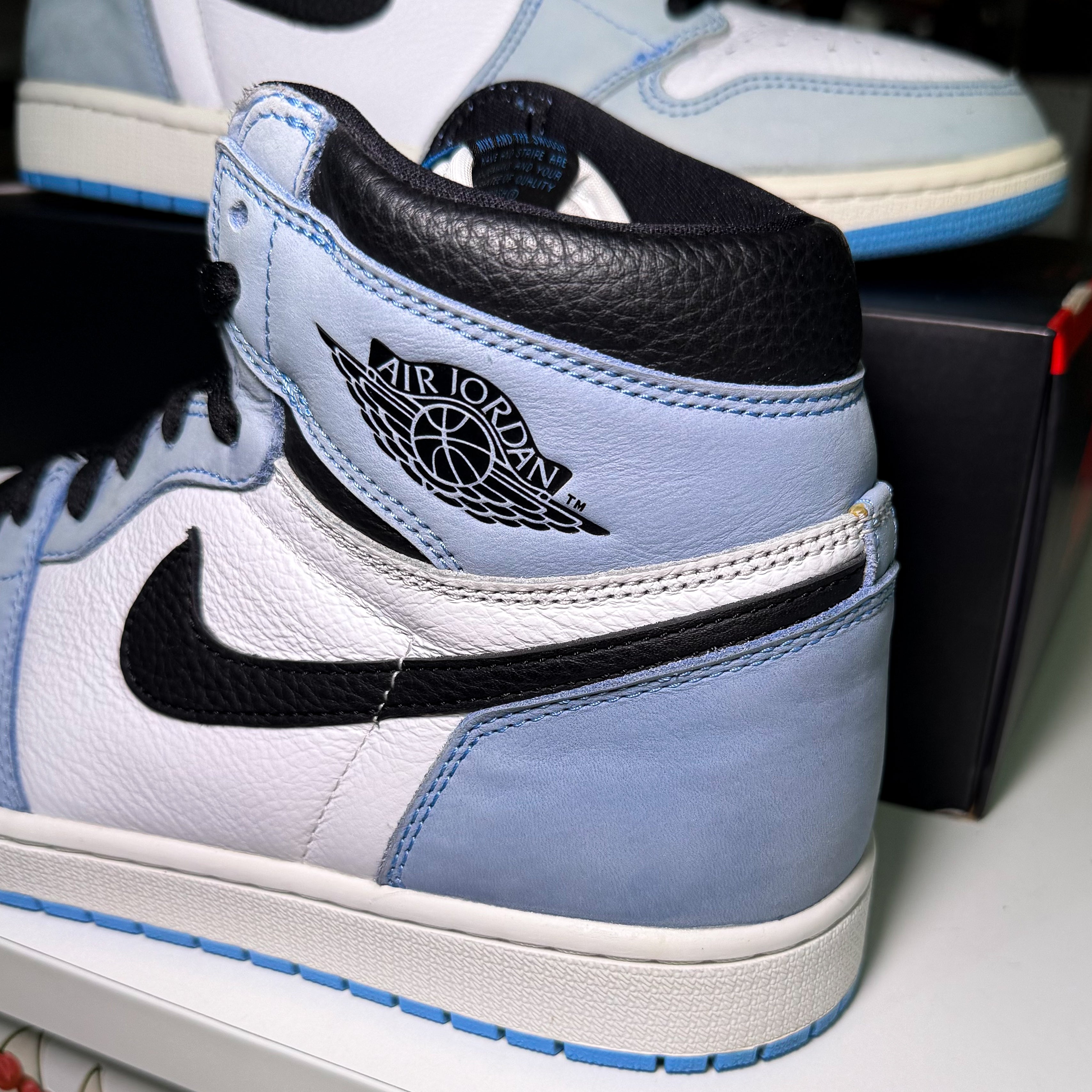 Air Jordan 1 Retro High OG ‘University Blue’ 2021 - Recondicionado