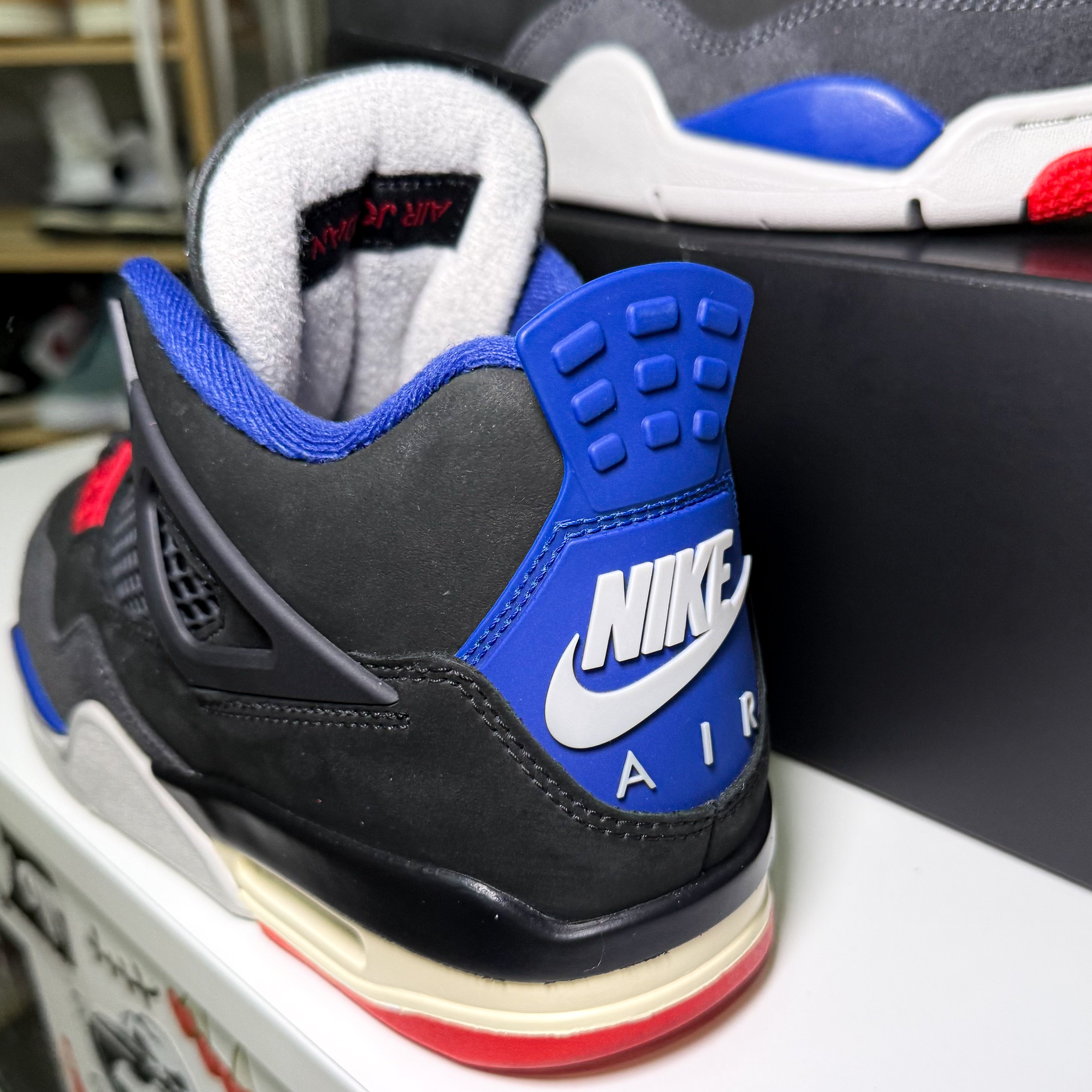 Air Jordan 4 Retro 'Rare Air' 2025 - Recondicionado