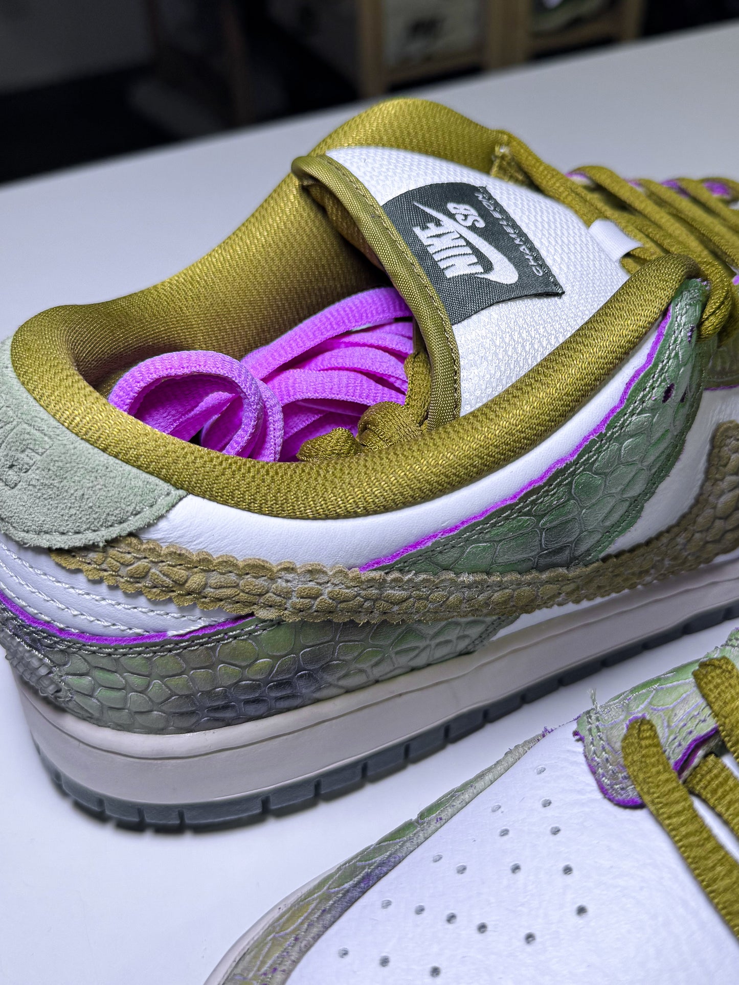 Nike SB Dunk Low x Alexis Sablone ‘Chameleon’ 2024 - DS