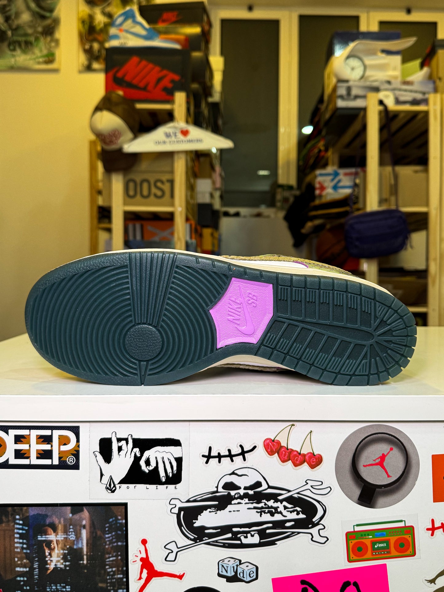 Nike SB Dunk Low x Alexis Sablone ‘Chameleon’ 2024 - DS