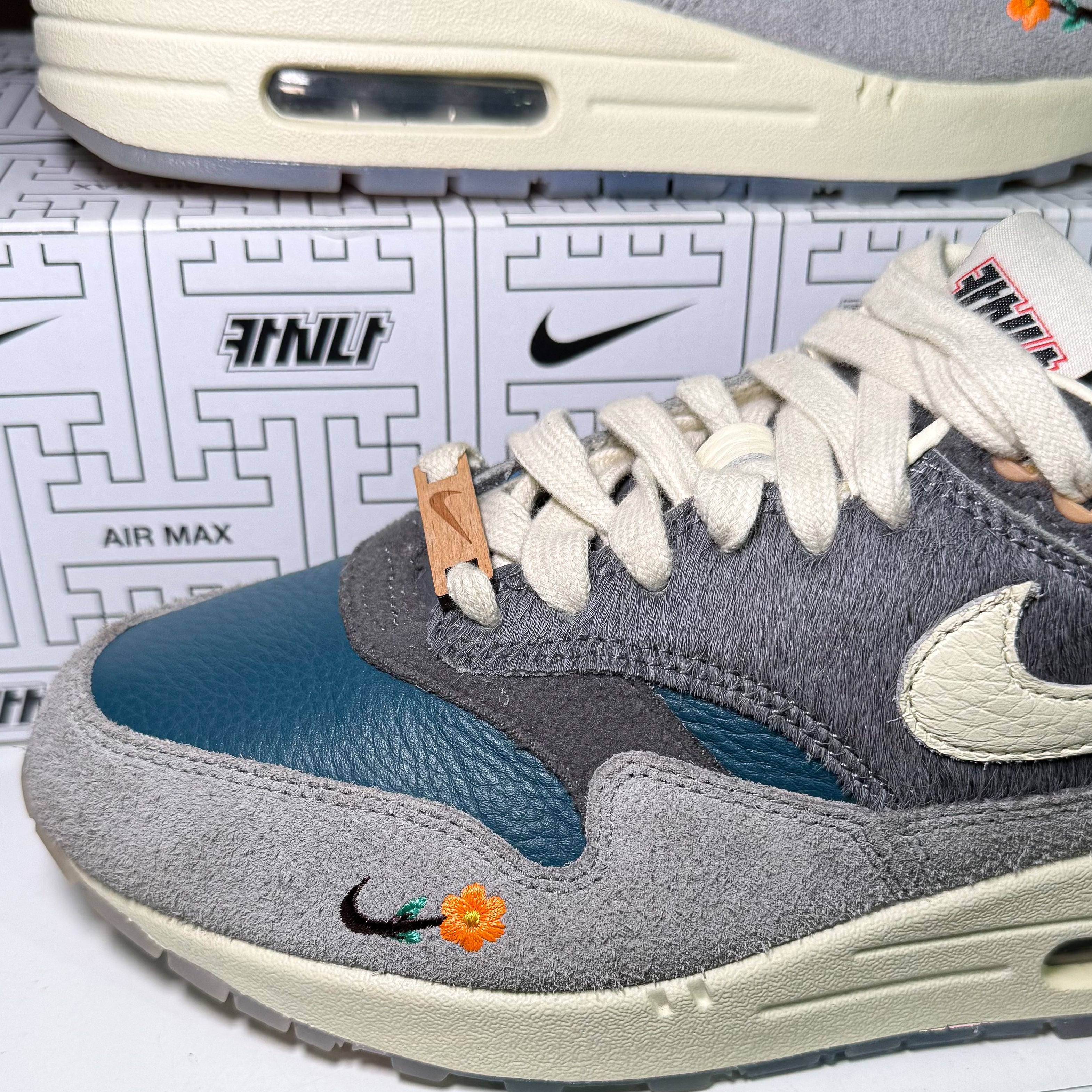 Nike Air Max 1 SP x Kasina ‘Won-Ang Grey’ 2022 - Recondicionado