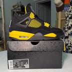 Air Jordan 4 Retro 'Thunder' 2023 - Recondicionado