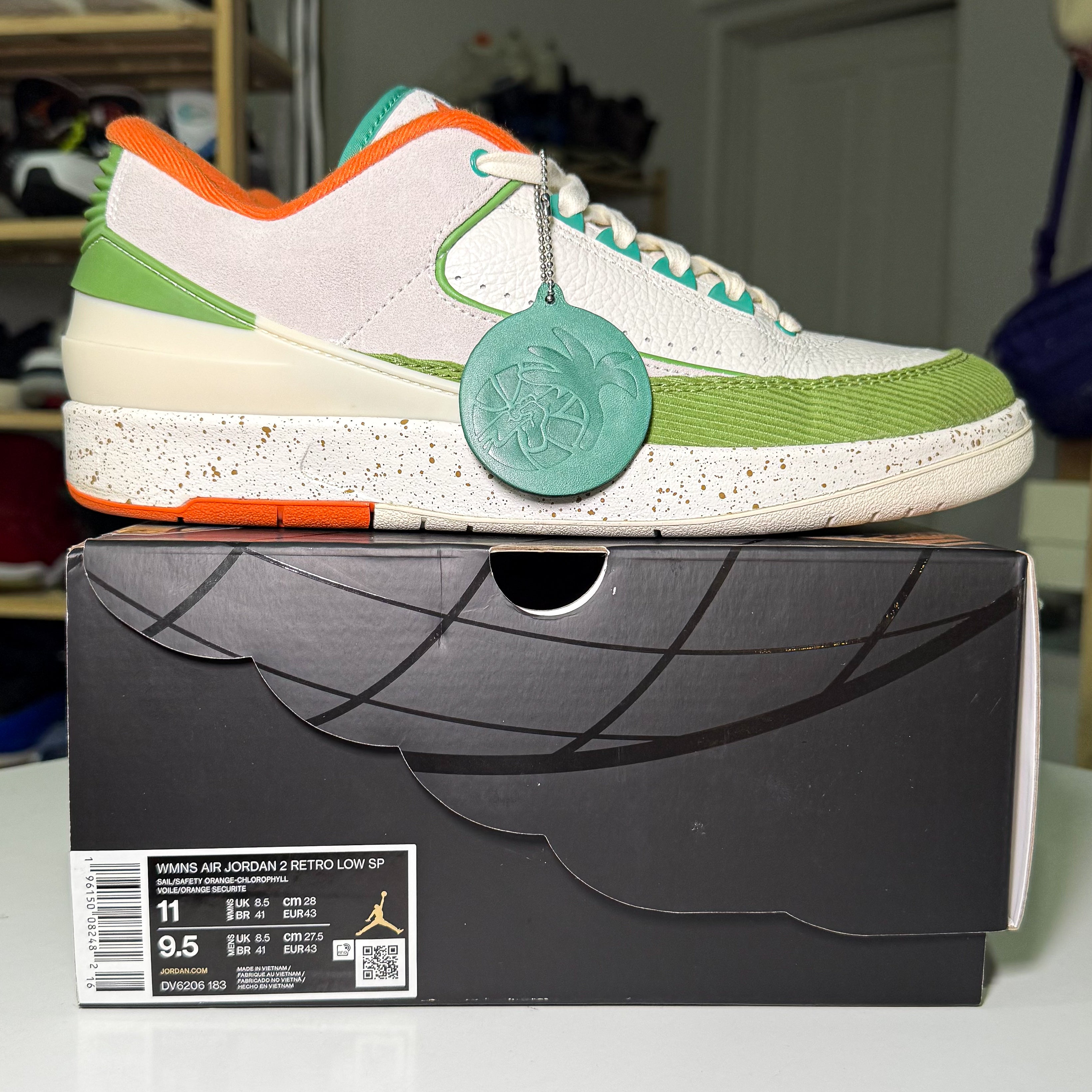 Air Jordan 2 Retro Low x Titan W 2022 - Recondicionado