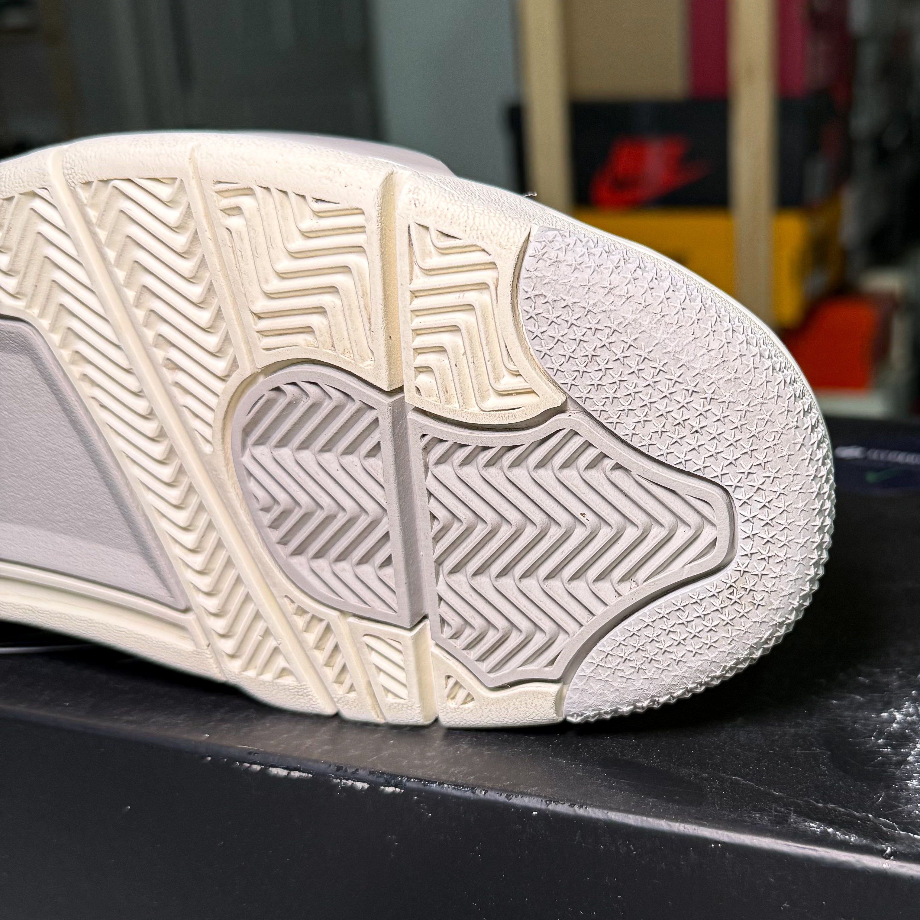Air Jordan 4 Retro ‘Frozen Moments’ W 2023 - Recondicionado