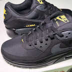 Nike Air Max 90 ‘Black Buff Gold’ 2025 - DS