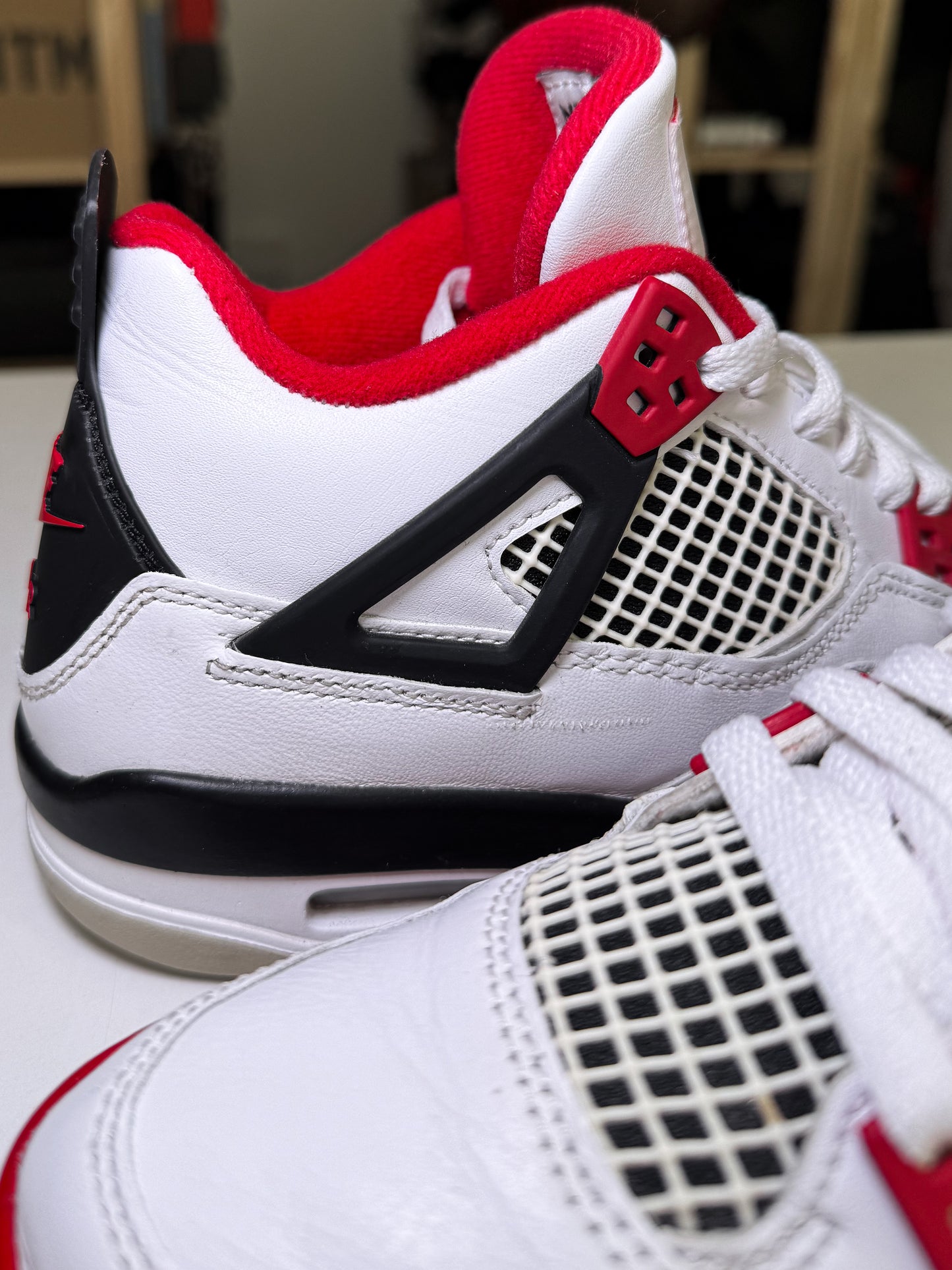 Air Jordan 4 Retro 'Fire Red' GS 2020 - Recondicionado