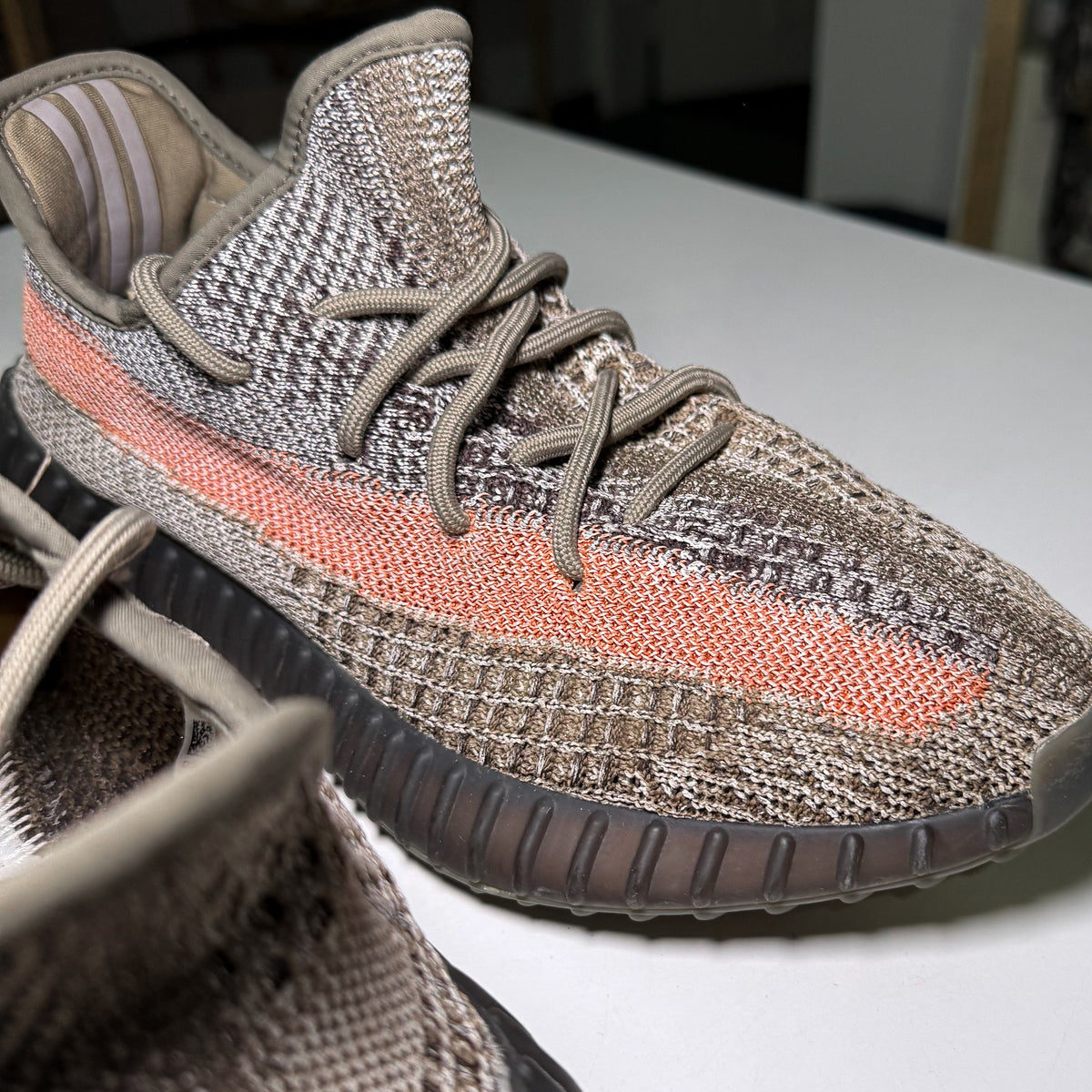 Adidas Yeezy 350 v2 ‘Ash Stone’ 2021 - Recondicionado