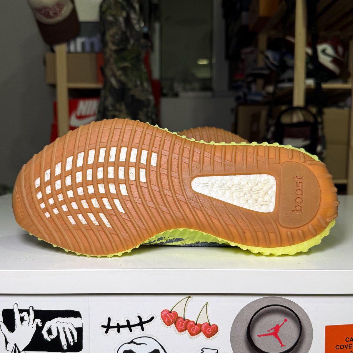 Adidas Yeezy Boost 350 v2 ‘Semi Frozen Yellow’ - Recondicionado