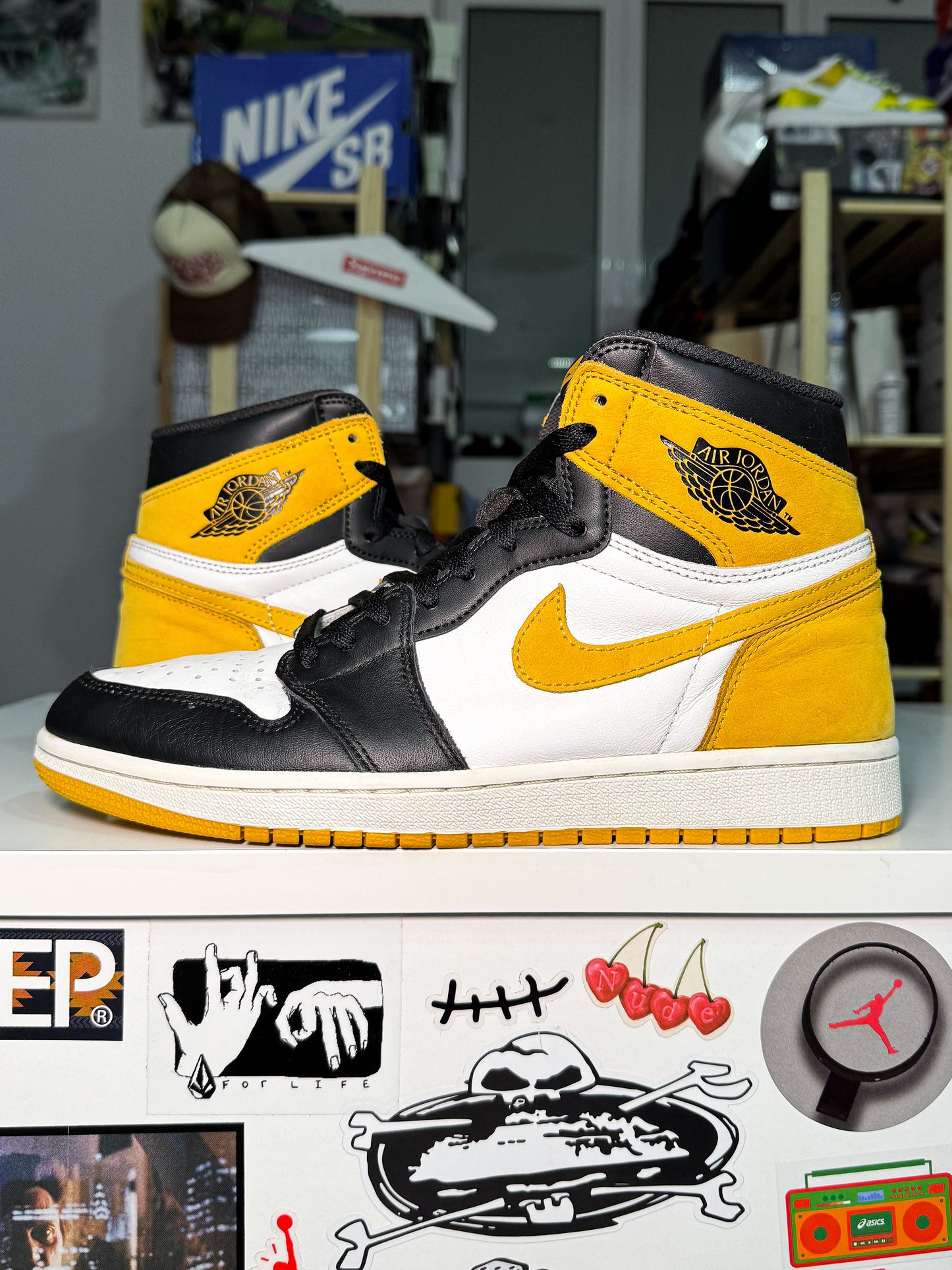 Air Jordan 1 Retro High OG ‘Best Hand in the Game - Yellow Ochre’ 2018 - Recondicionado