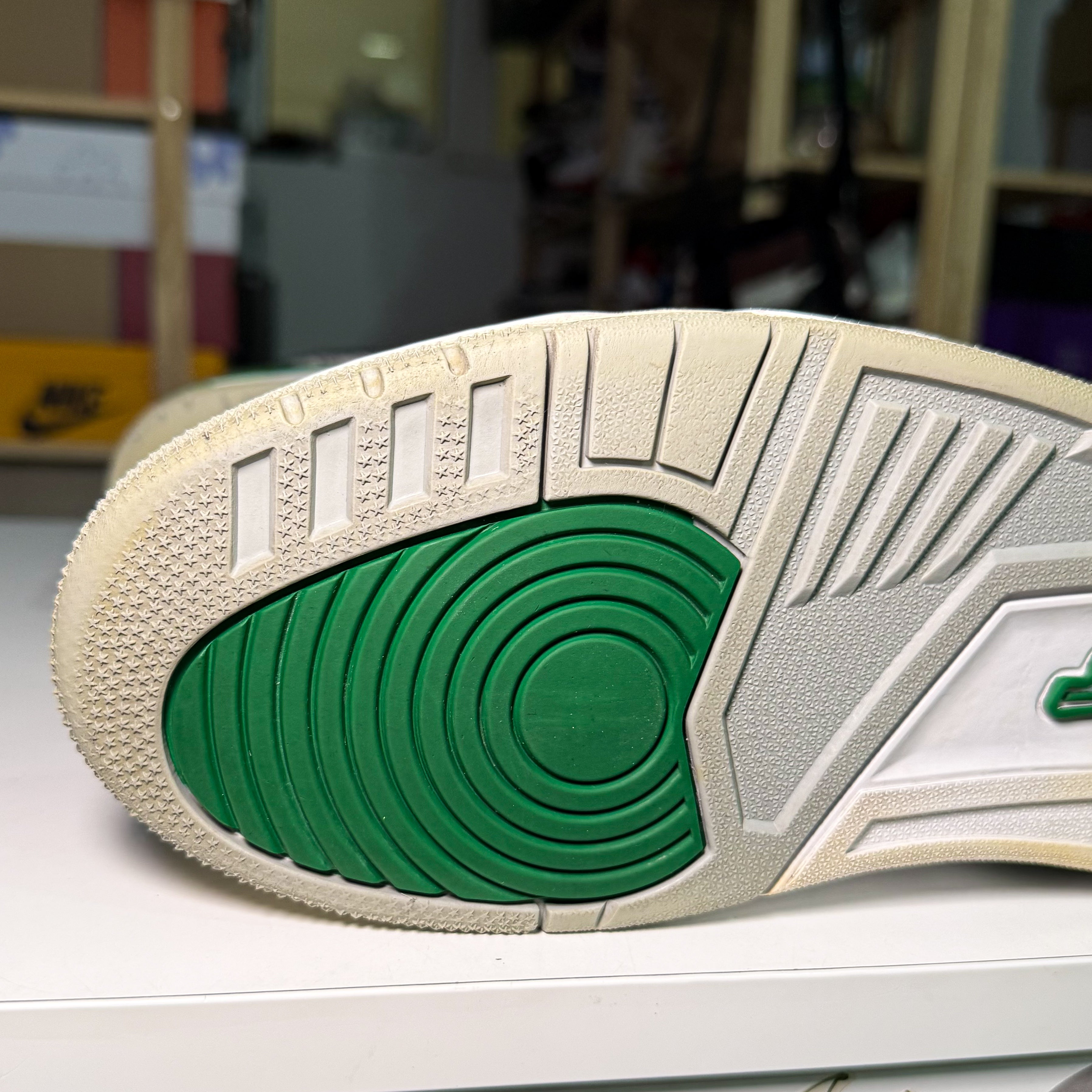 Air Jordan 3 Retro ‘Pine Green’ 2021 - Recondicionado