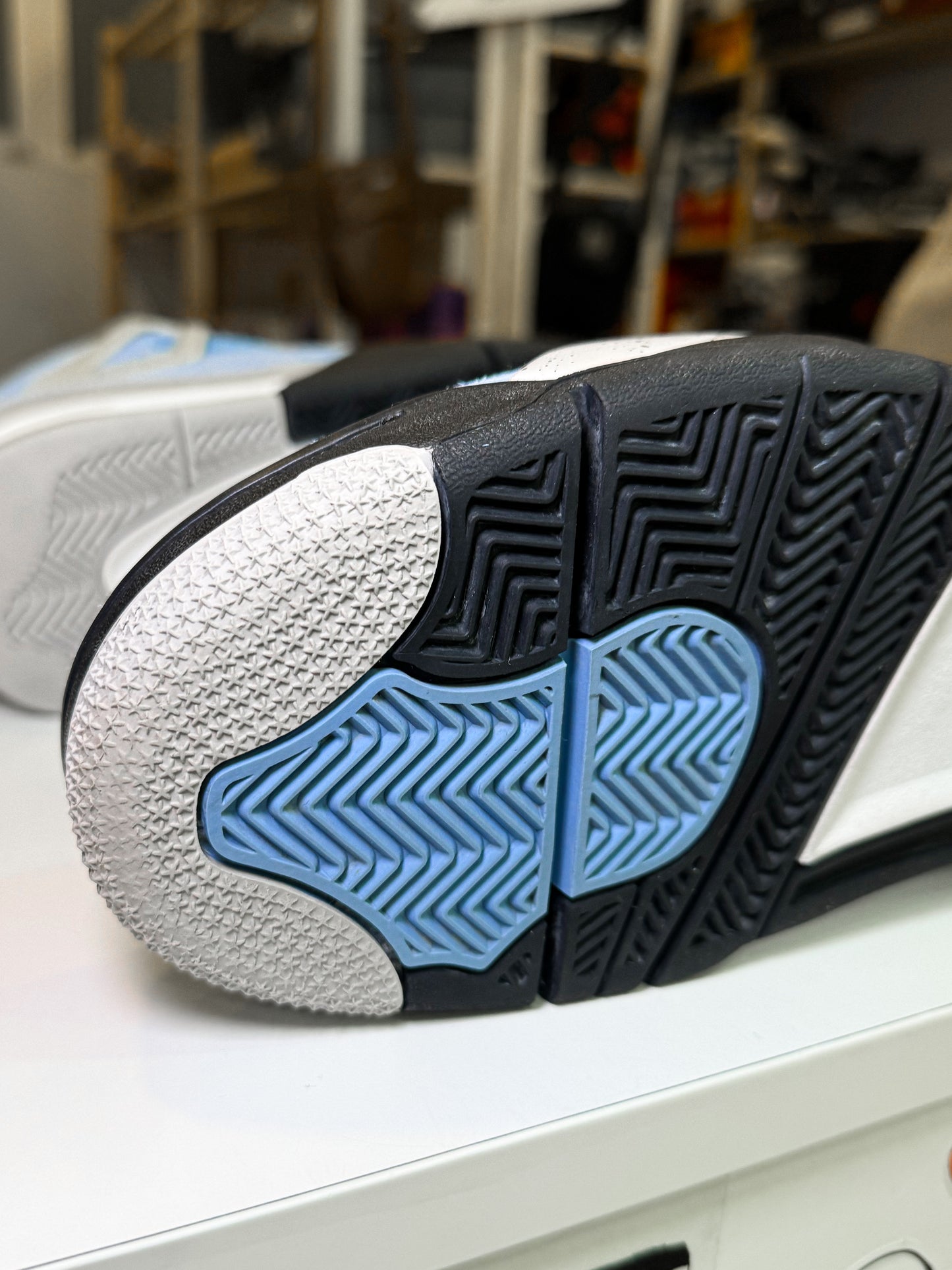 Air Jordan 4 Retro 'University Blue' 2021 - Recondicionado