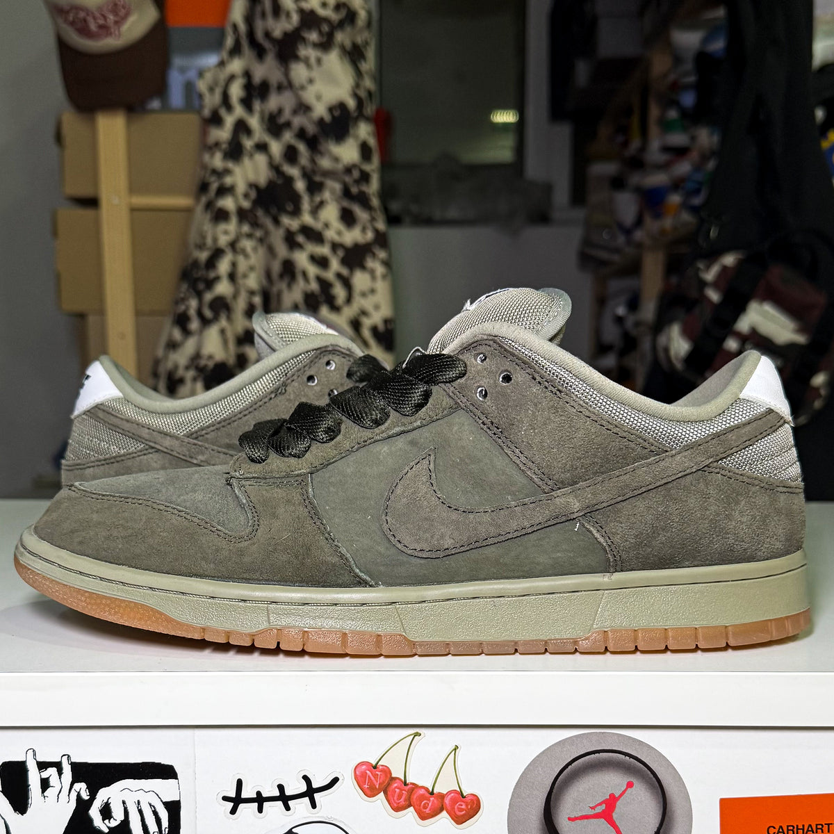 Nike SB Dunk Low Pro B ‘Sequoia’ 2025 - Recondicionado