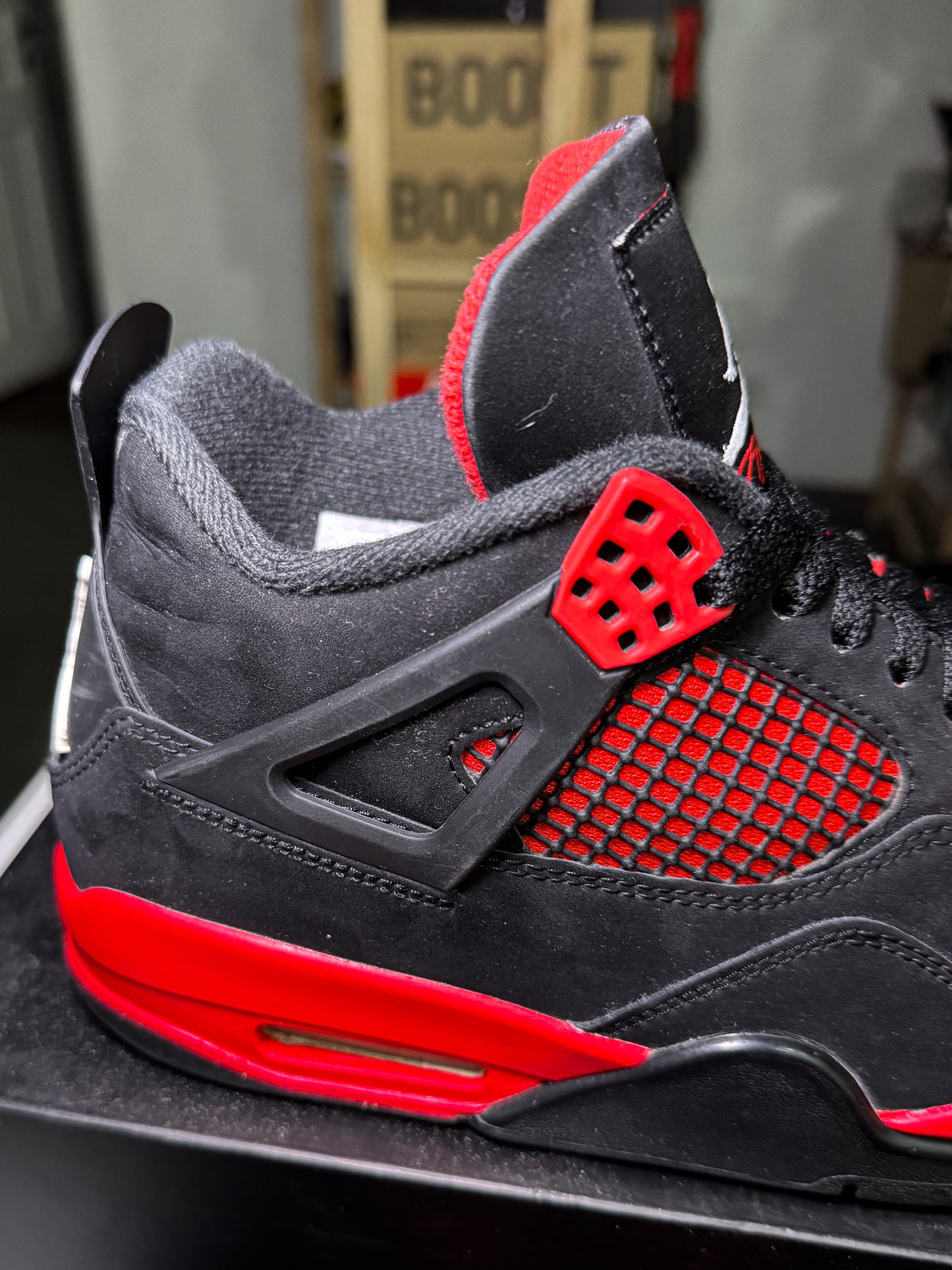 Air Jordan 4 Retro 'Red Thunder' 2022 - Recondicionado
