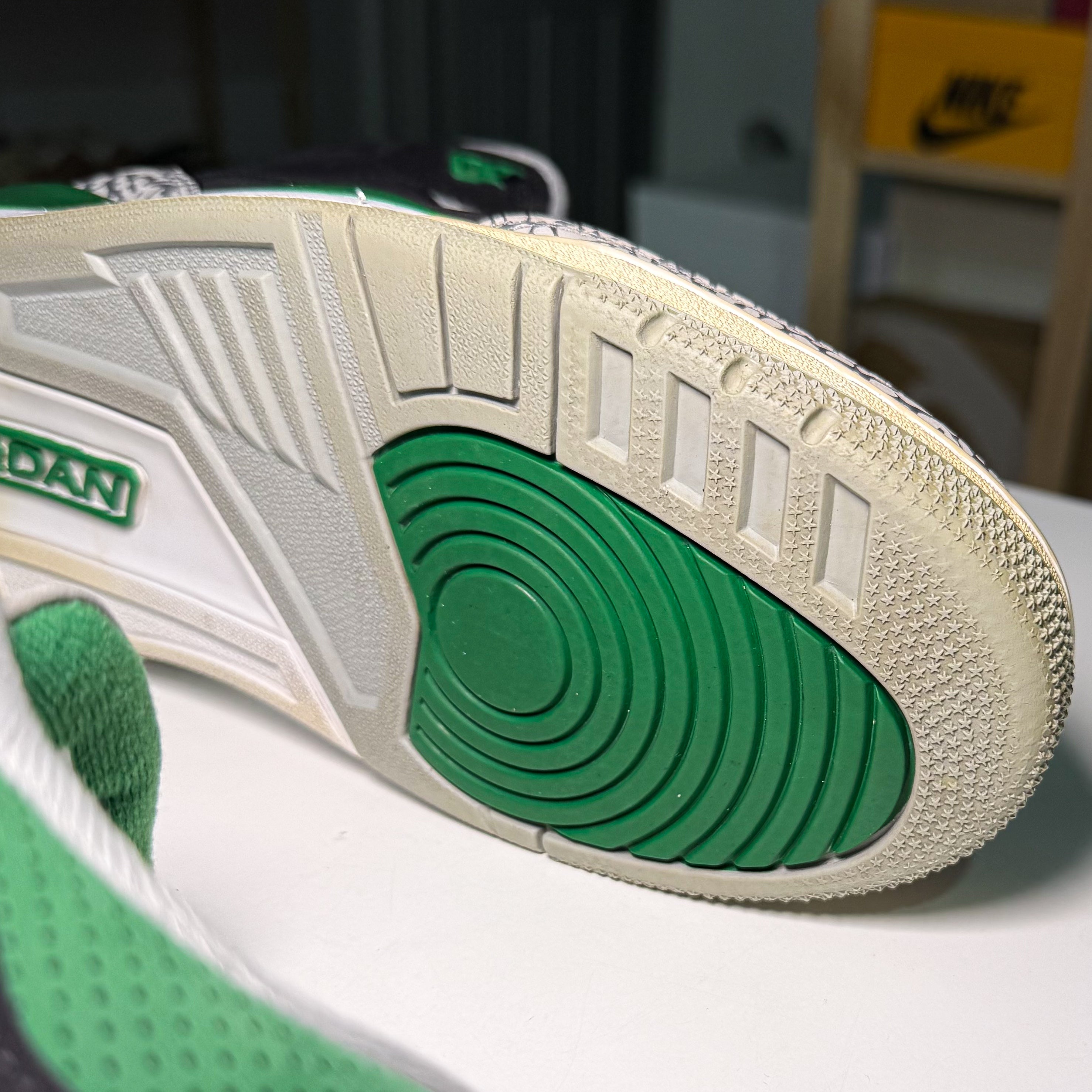 Air Jordan 3 Retro ‘Pine Green’ 2021 - Recondicionado