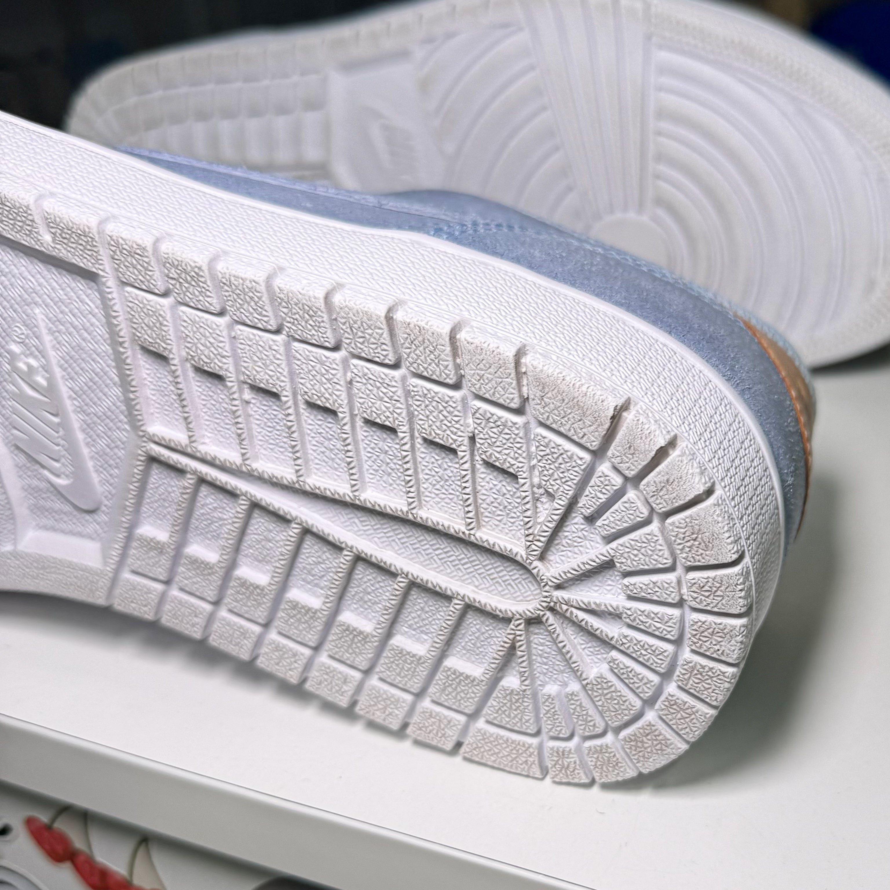 Air Jordan 1 Retro Low OG Premium ‘Ice Blue’ 2017 - Recondicionado