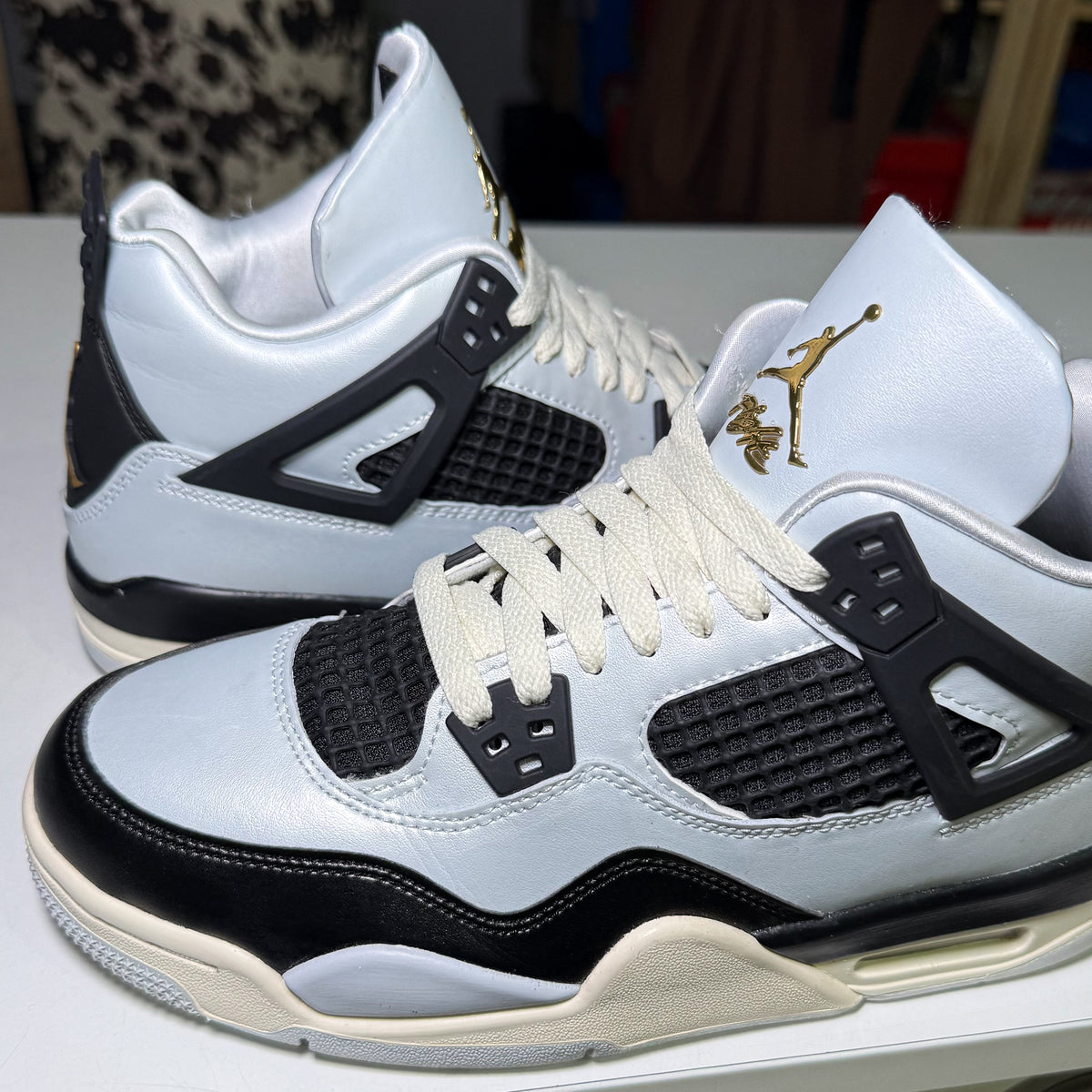 Air Jordan 4 Retro ‘Platinum Gold’ GS 2024 - Recondicionado
