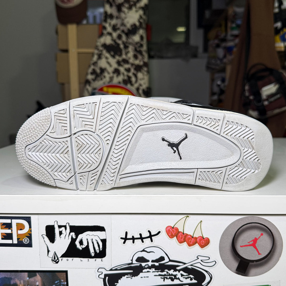 Air Jordan 4 Retro ‘Platinum Gold’ GS 2024 - Recondicionado