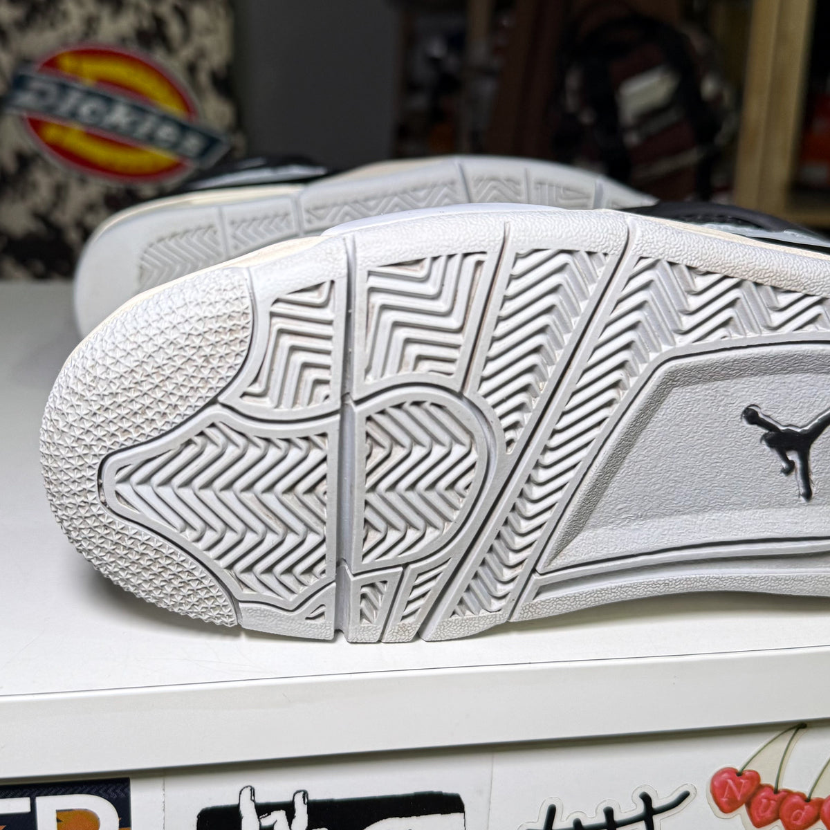 Air Jordan 4 Retro ‘Platinum Gold’ GS 2024 - Recondicionado